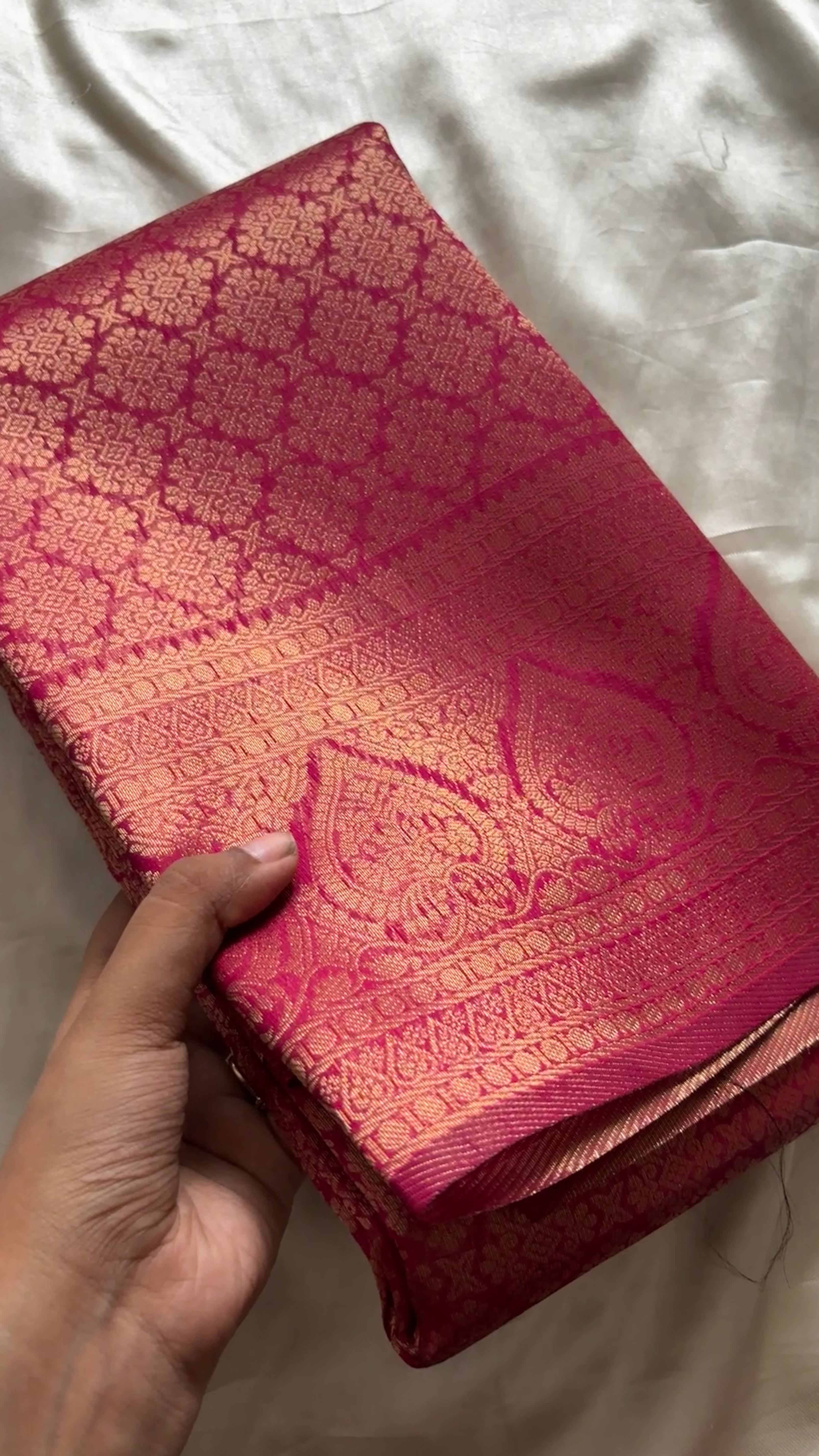 Semi brocade Kr 41