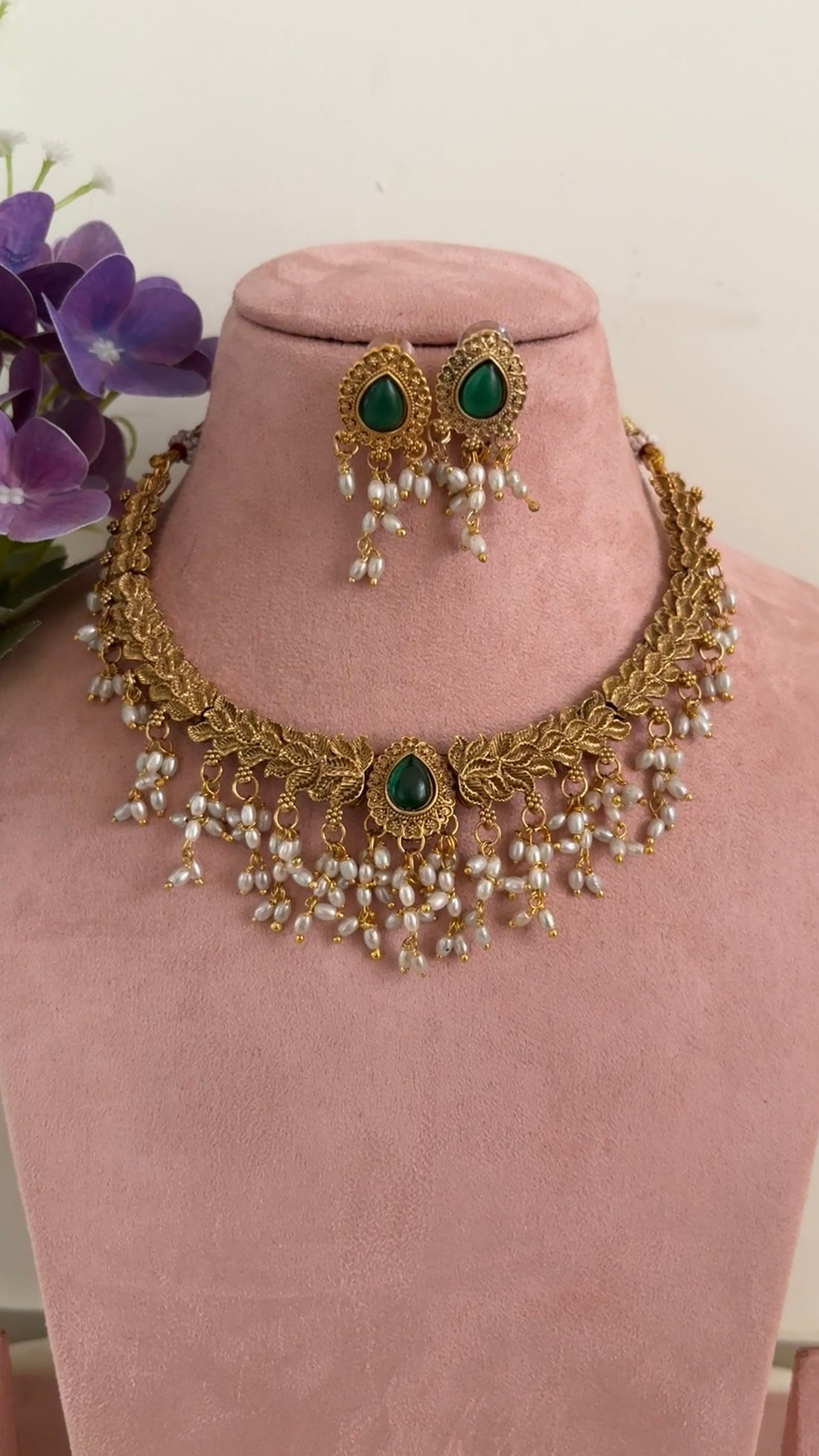 Pearl necklace
