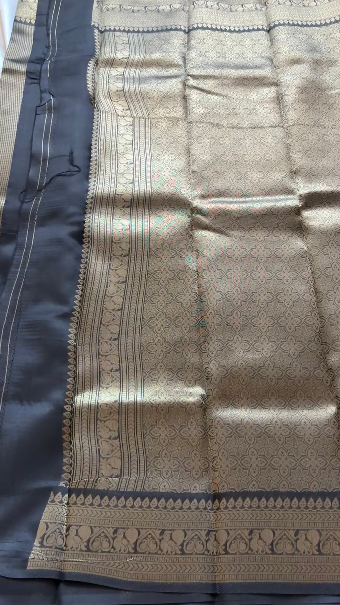 Semi brocade Kr 13