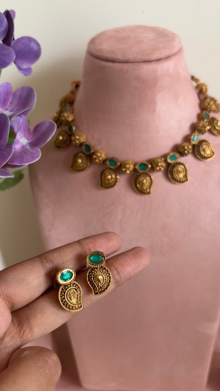 Traditional mango necklace