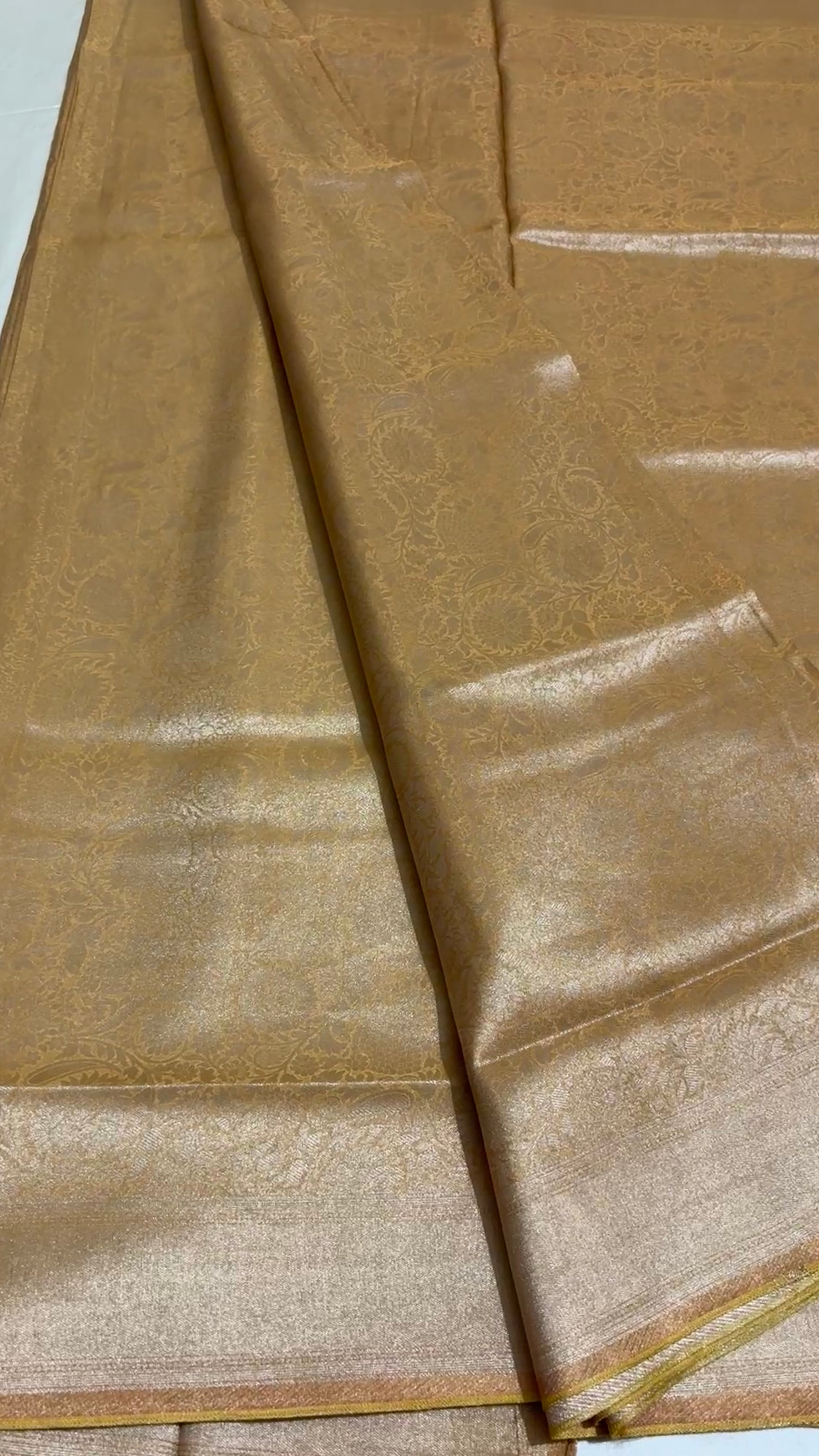 Soft Banarasi brocade kr32