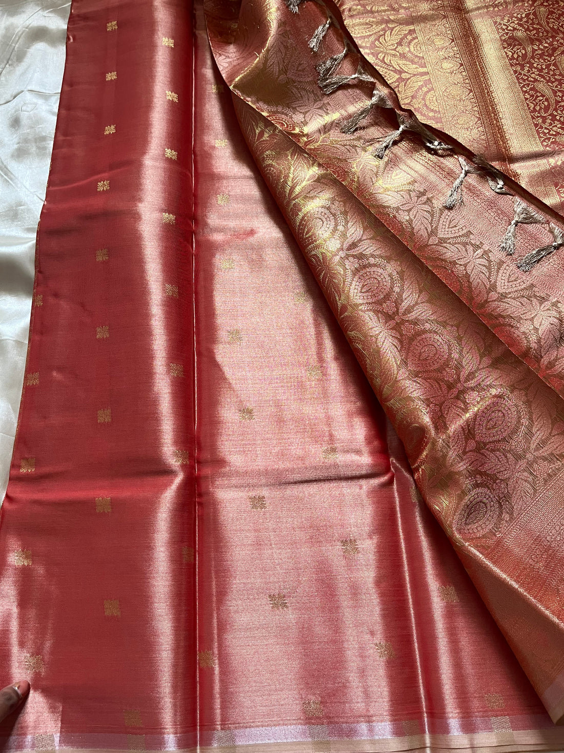 Tissue brocade silk