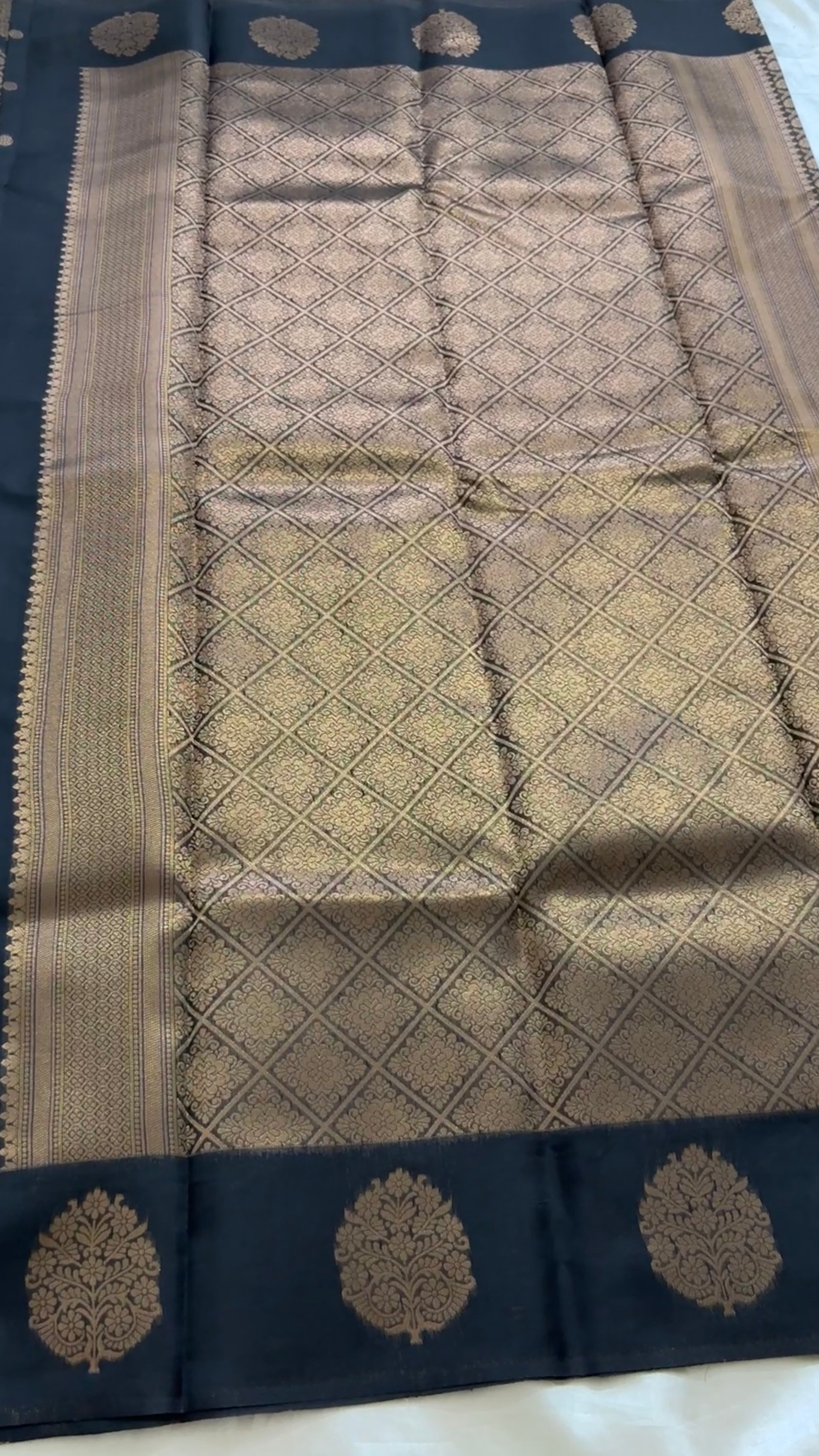 Semi brocade soft Silk kr52