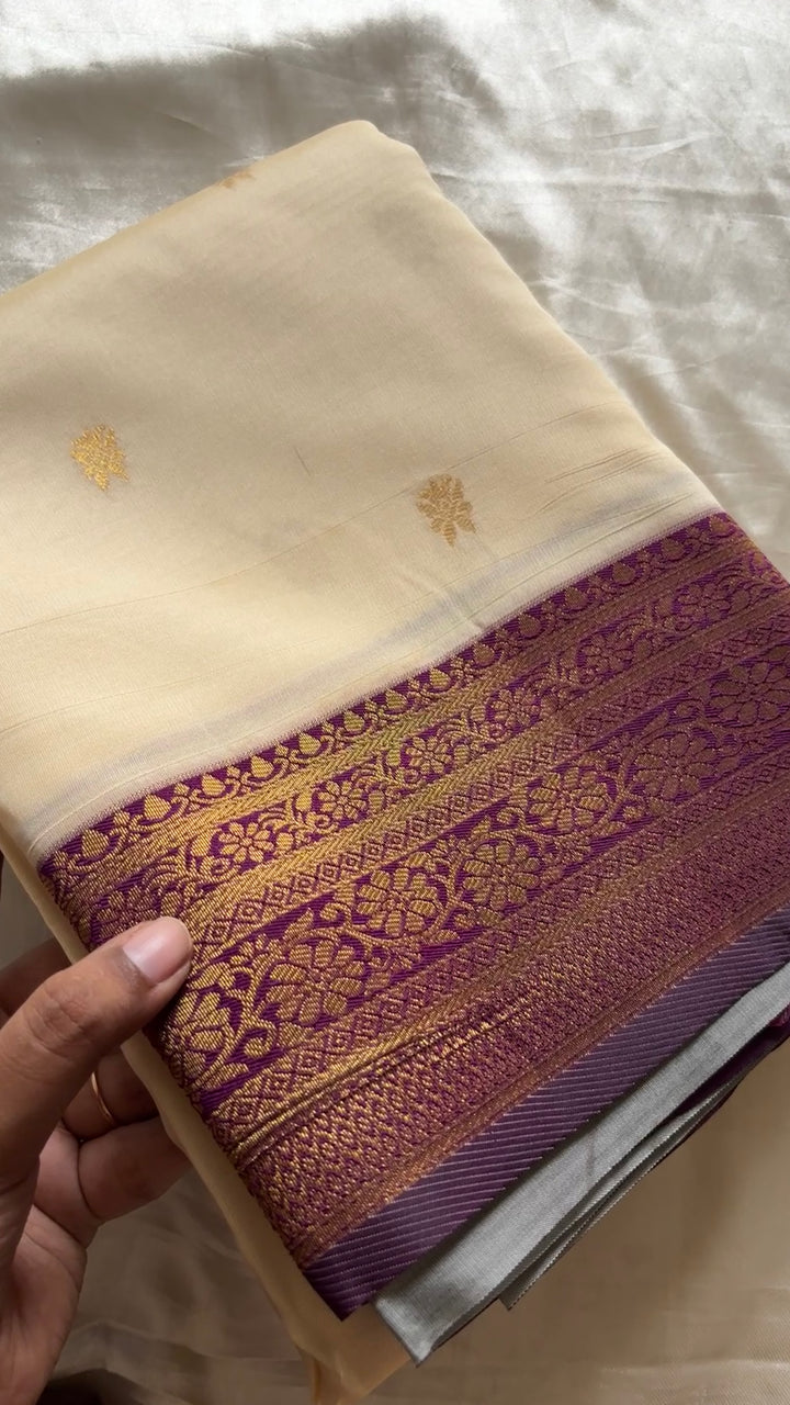 semi soft silk with Kanchi borders kr22