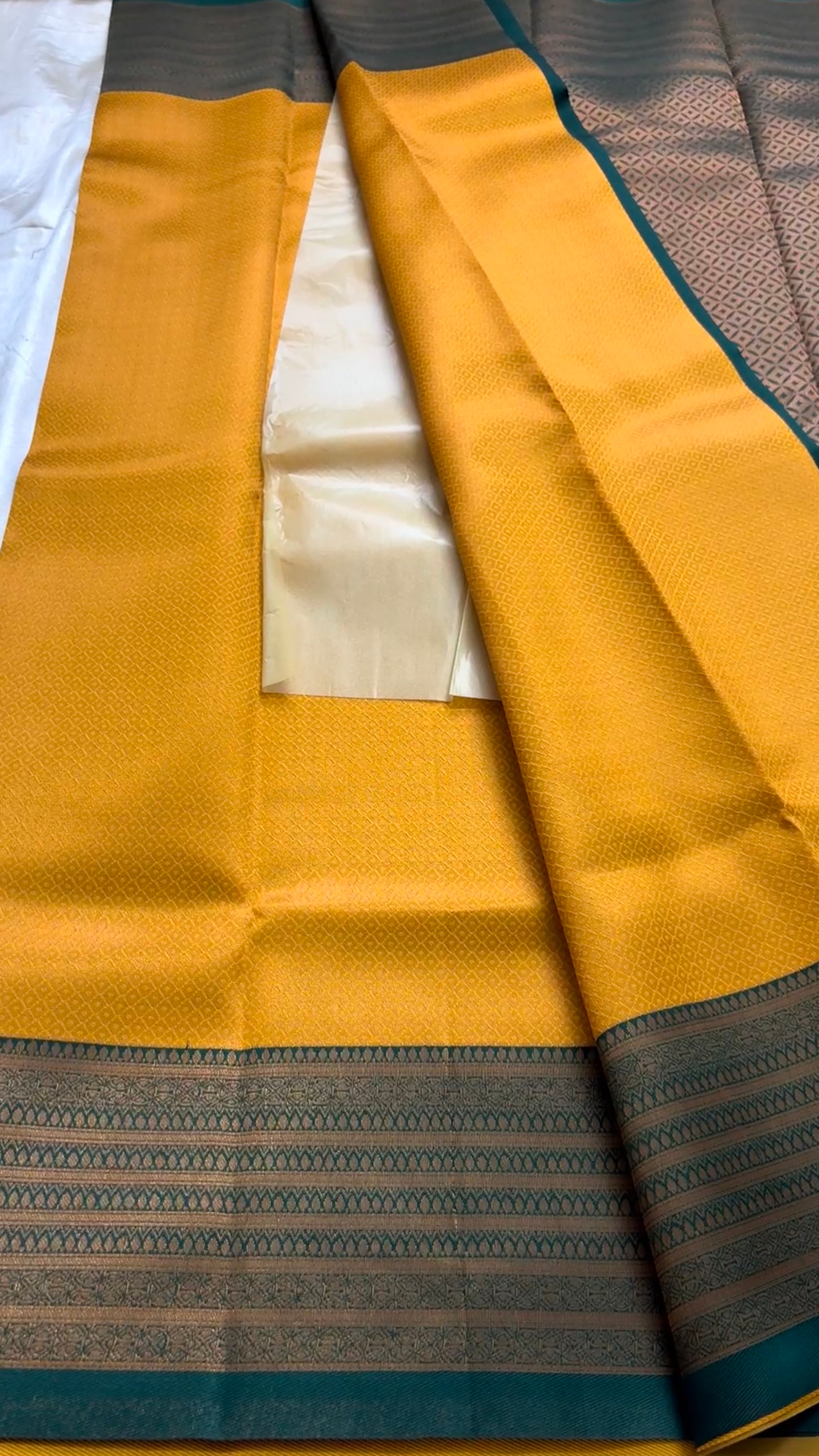 Kanchi semi soft silk kr92