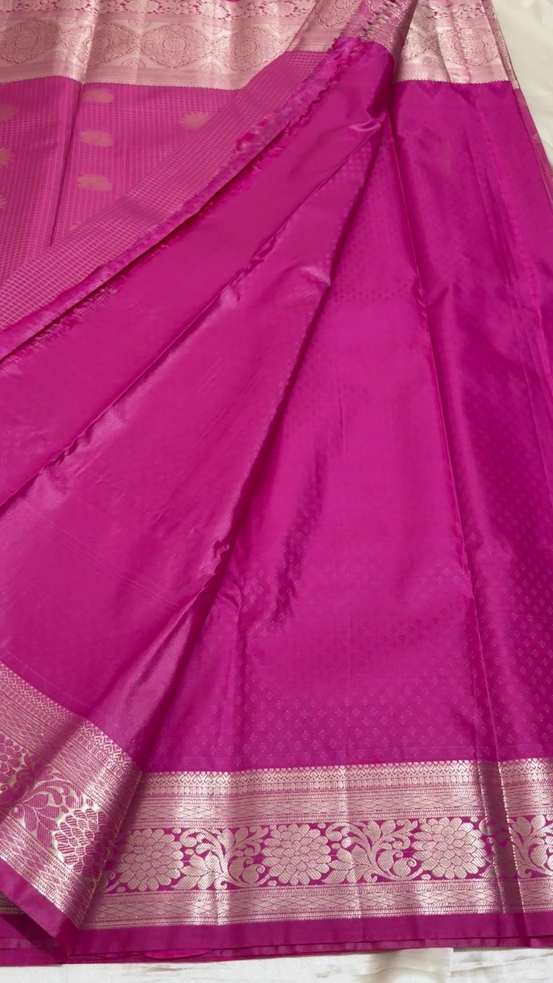 Semi tissue Kanchipuram saree