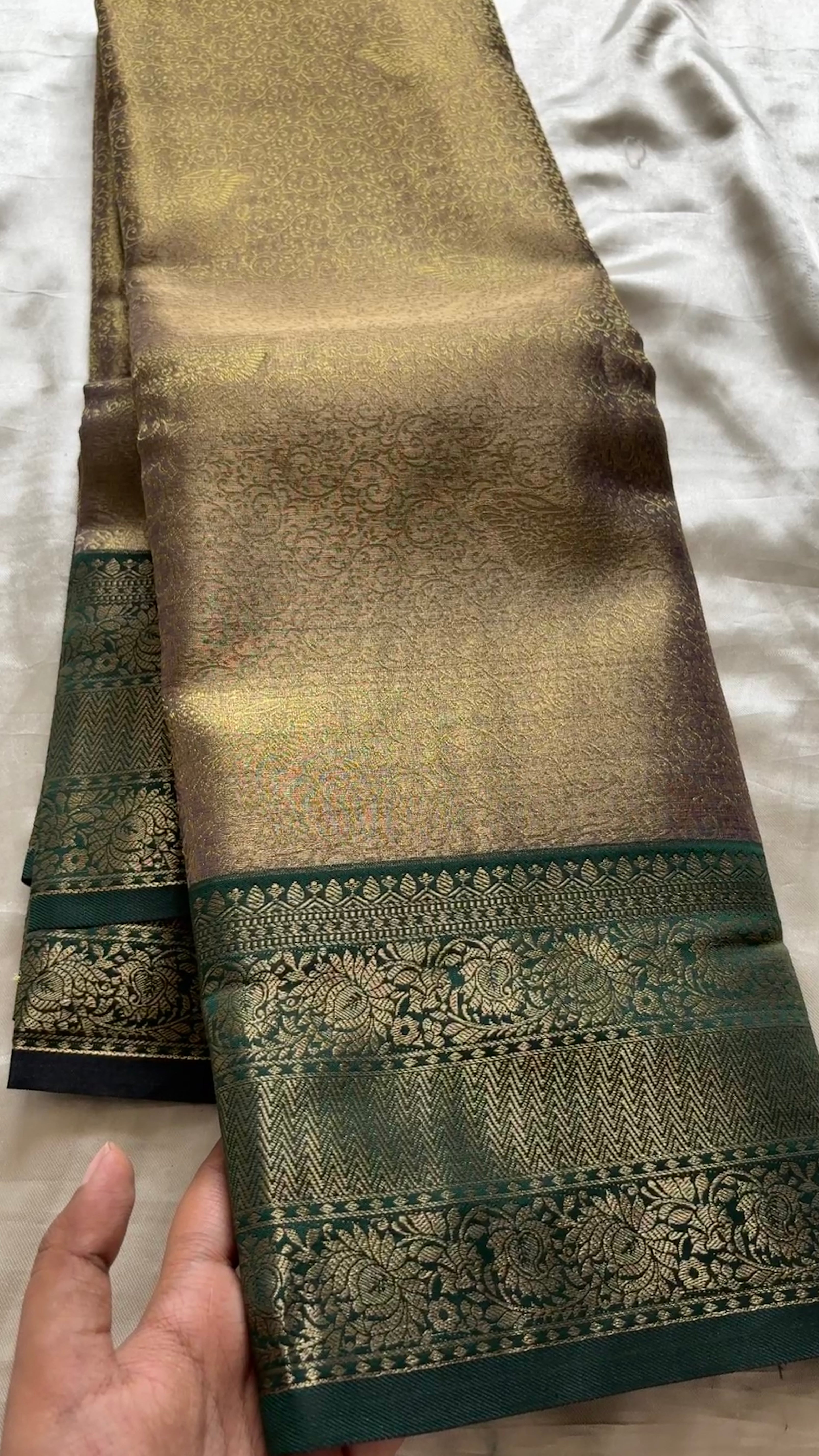 Premium  Tissue brocade kr25