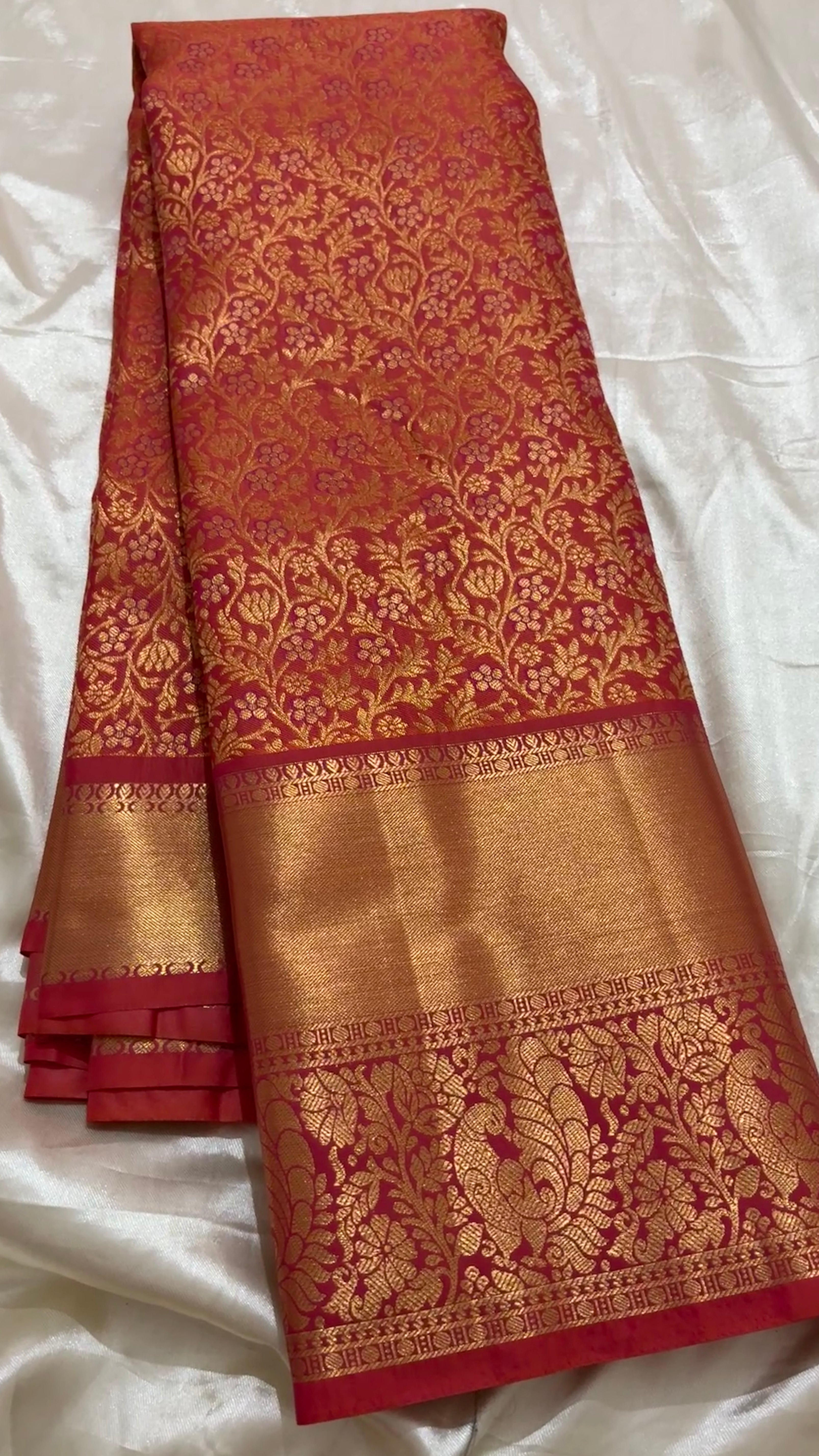 Semi tissue Kanchipuram saree