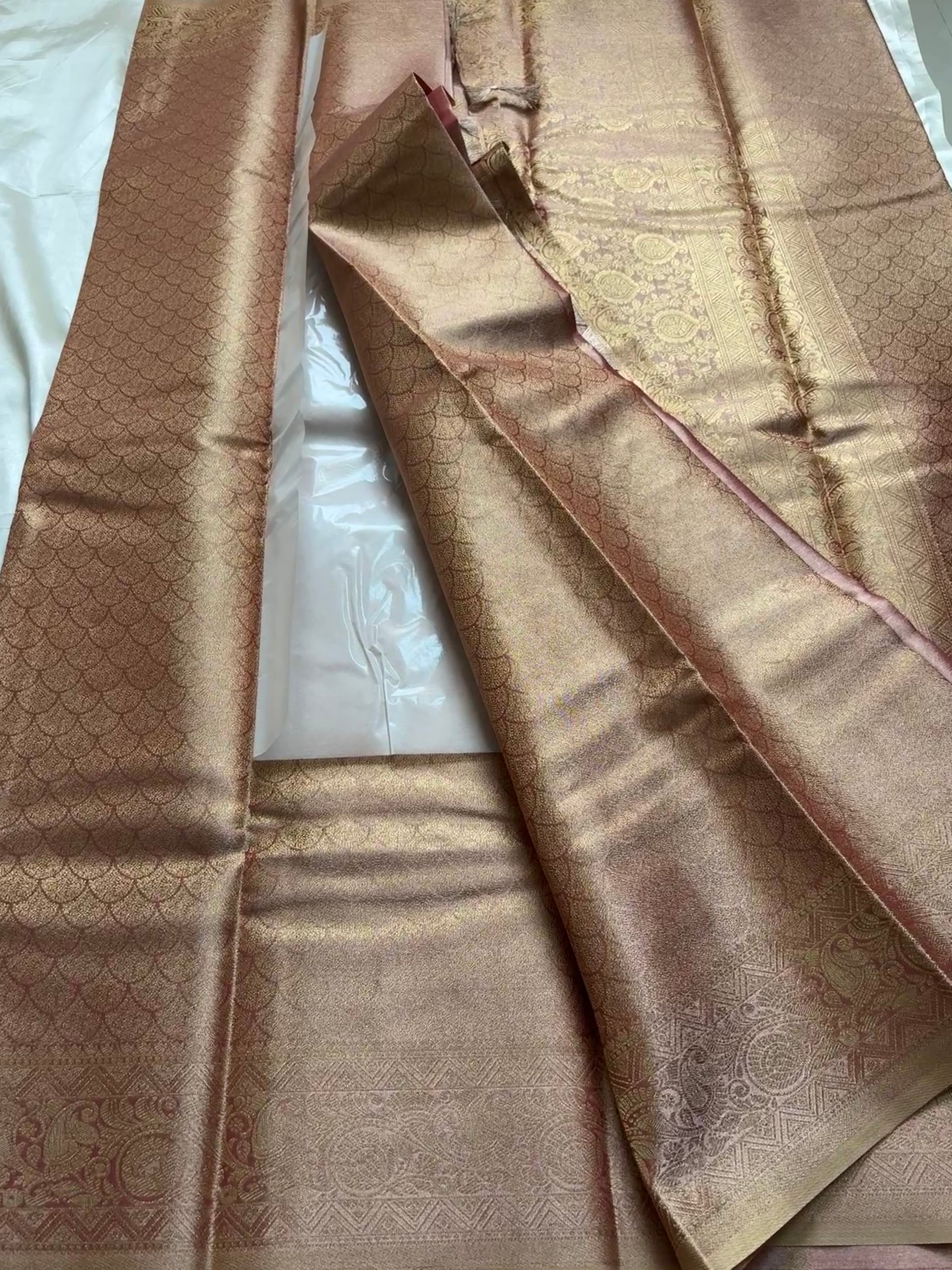 Tissue Brocade soft silk kr50