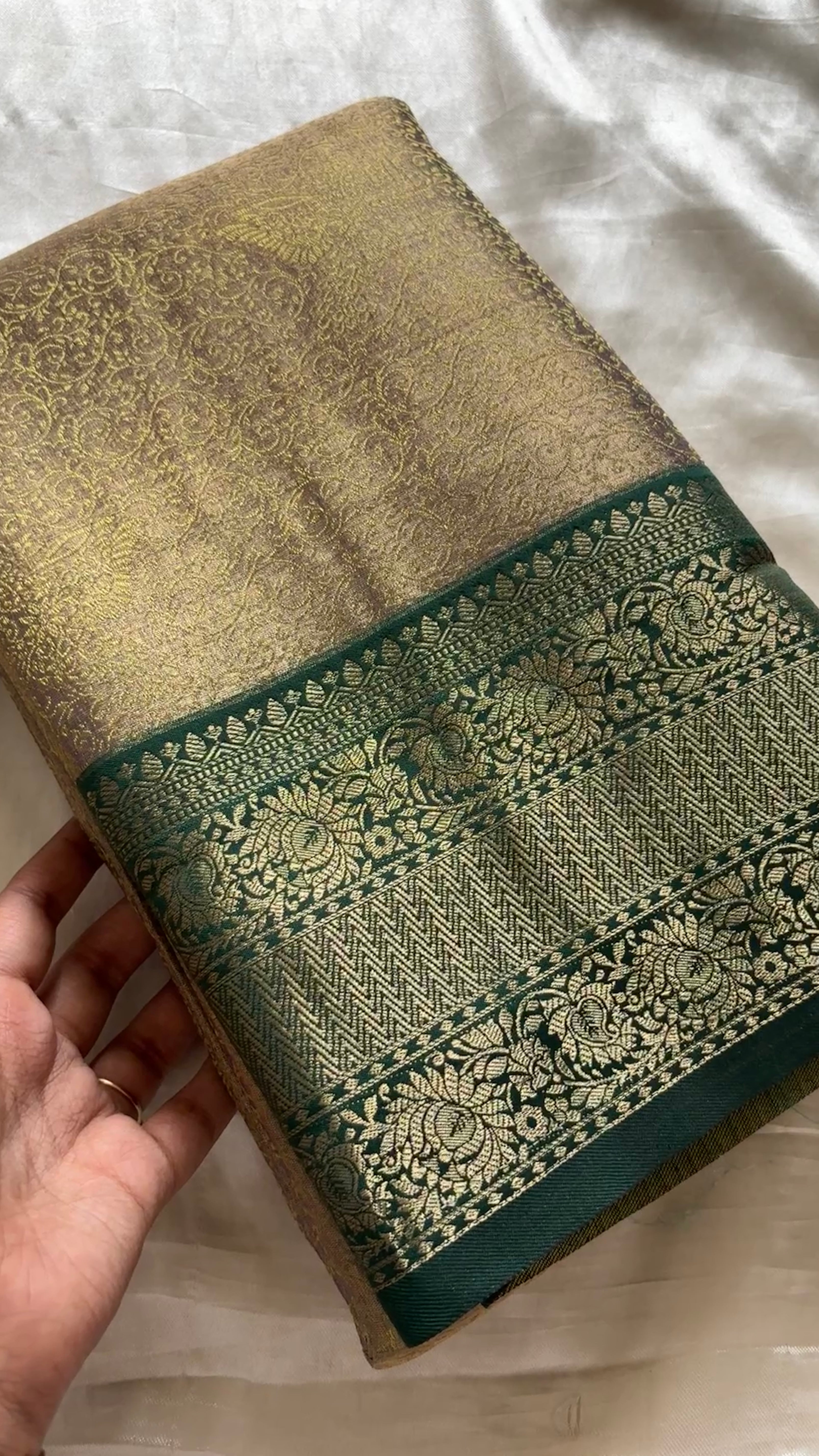 Premium  Tissue brocade kr25
