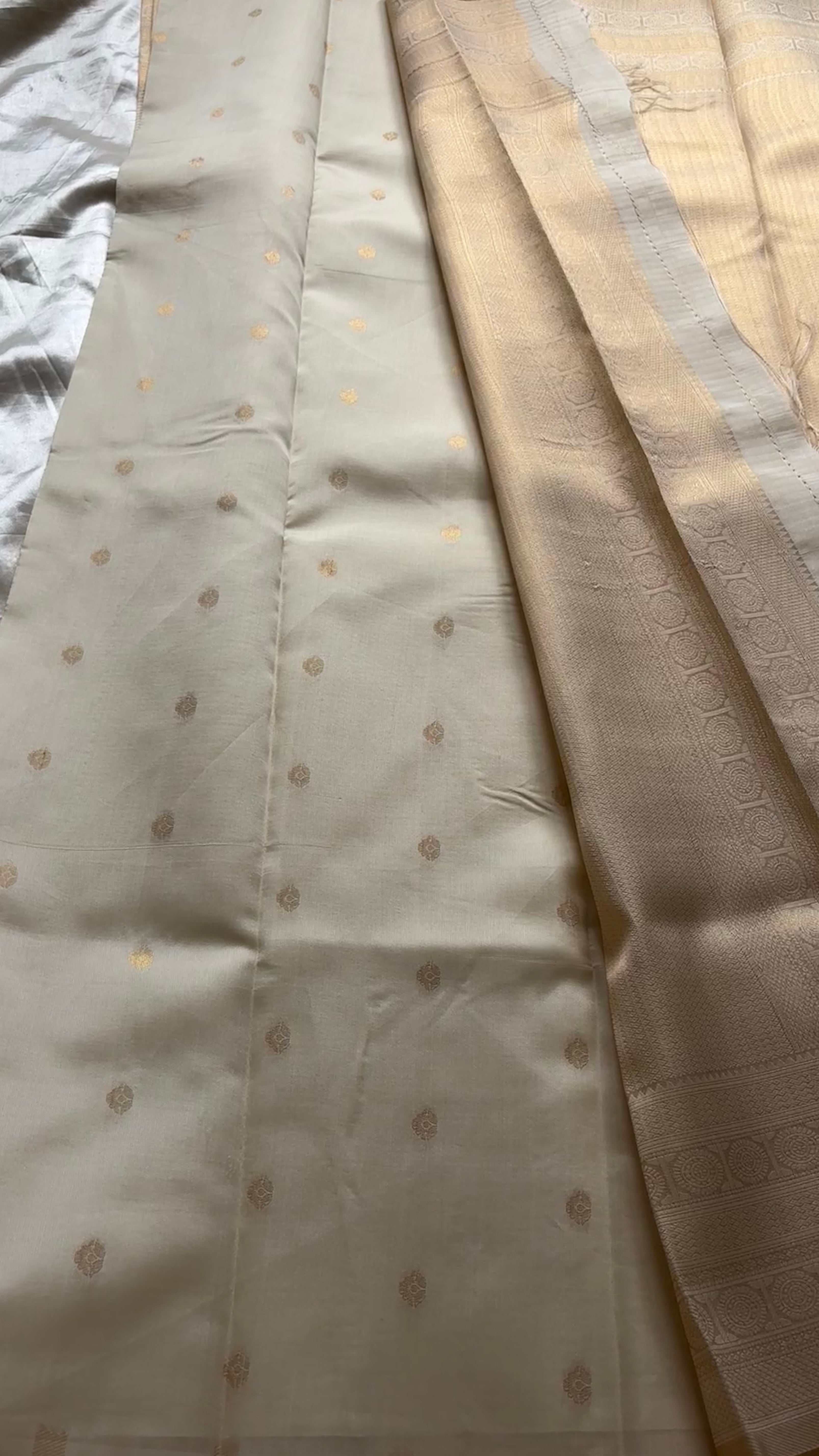 Semi brocade soft Silk kr123