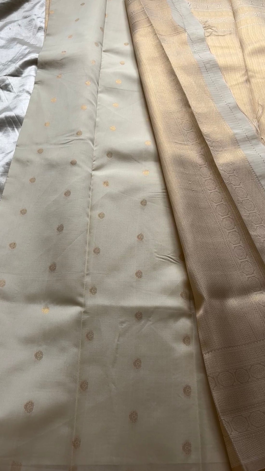 Semi brocade soft Silk kr123