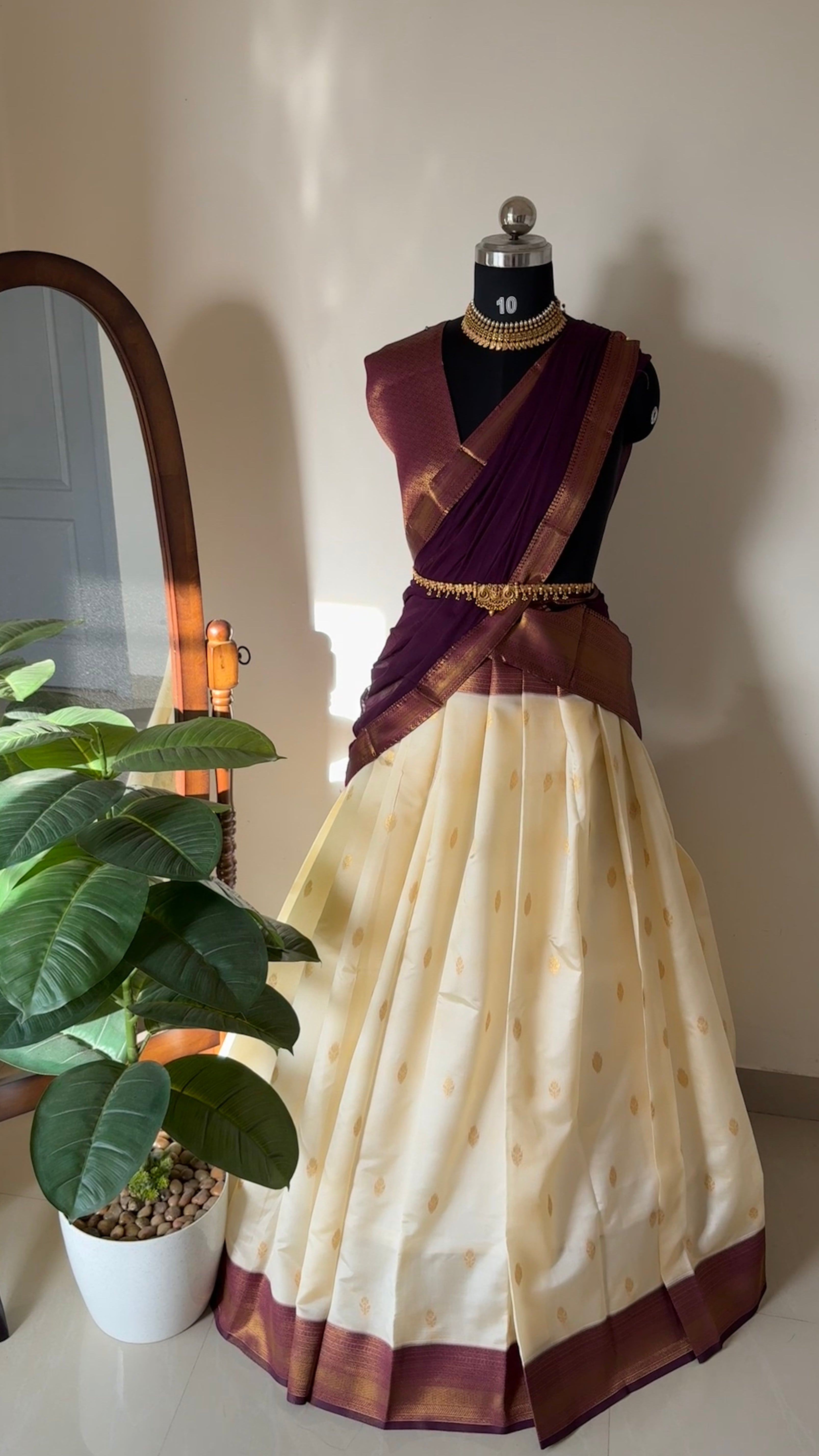 Unstitched premium half saree materia ( Purple ) kr 133