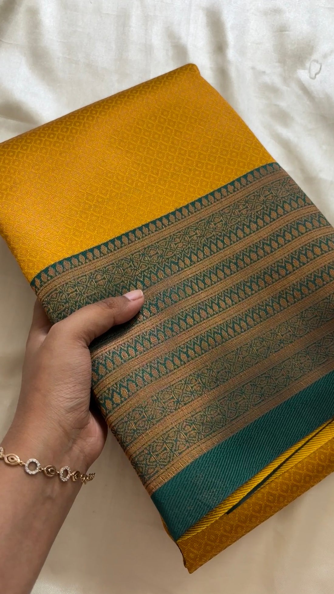 Kanchi semi soft silk kr92