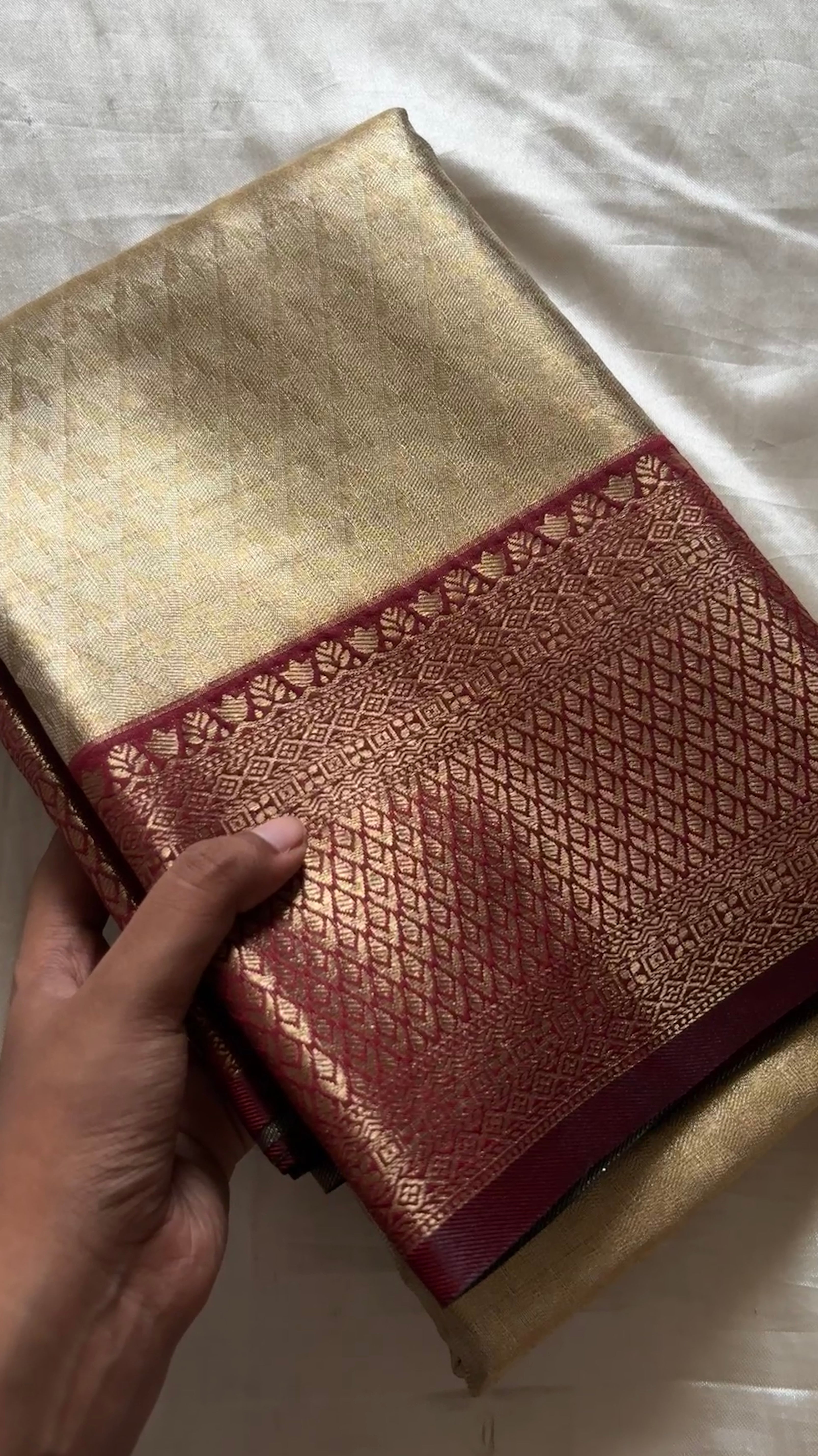 Premium  Tissue brocade kr129