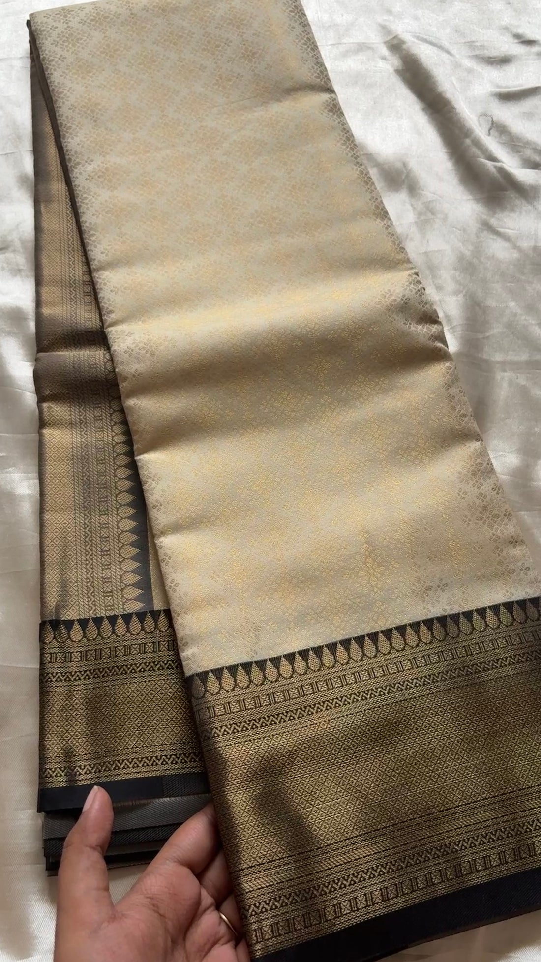 Semi Soft silk  Kr 39