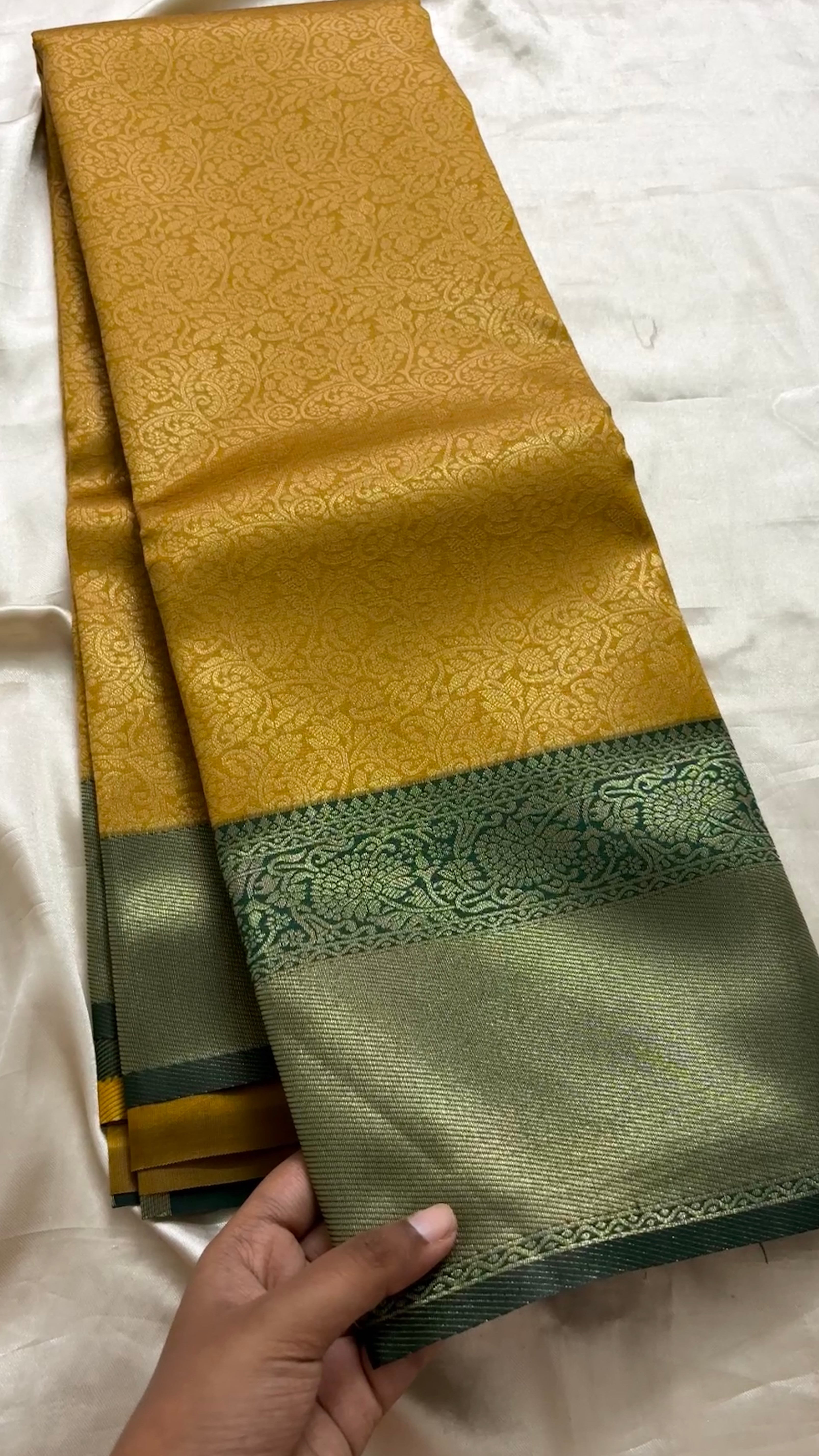 Kanchi semi soft silk Kr 123