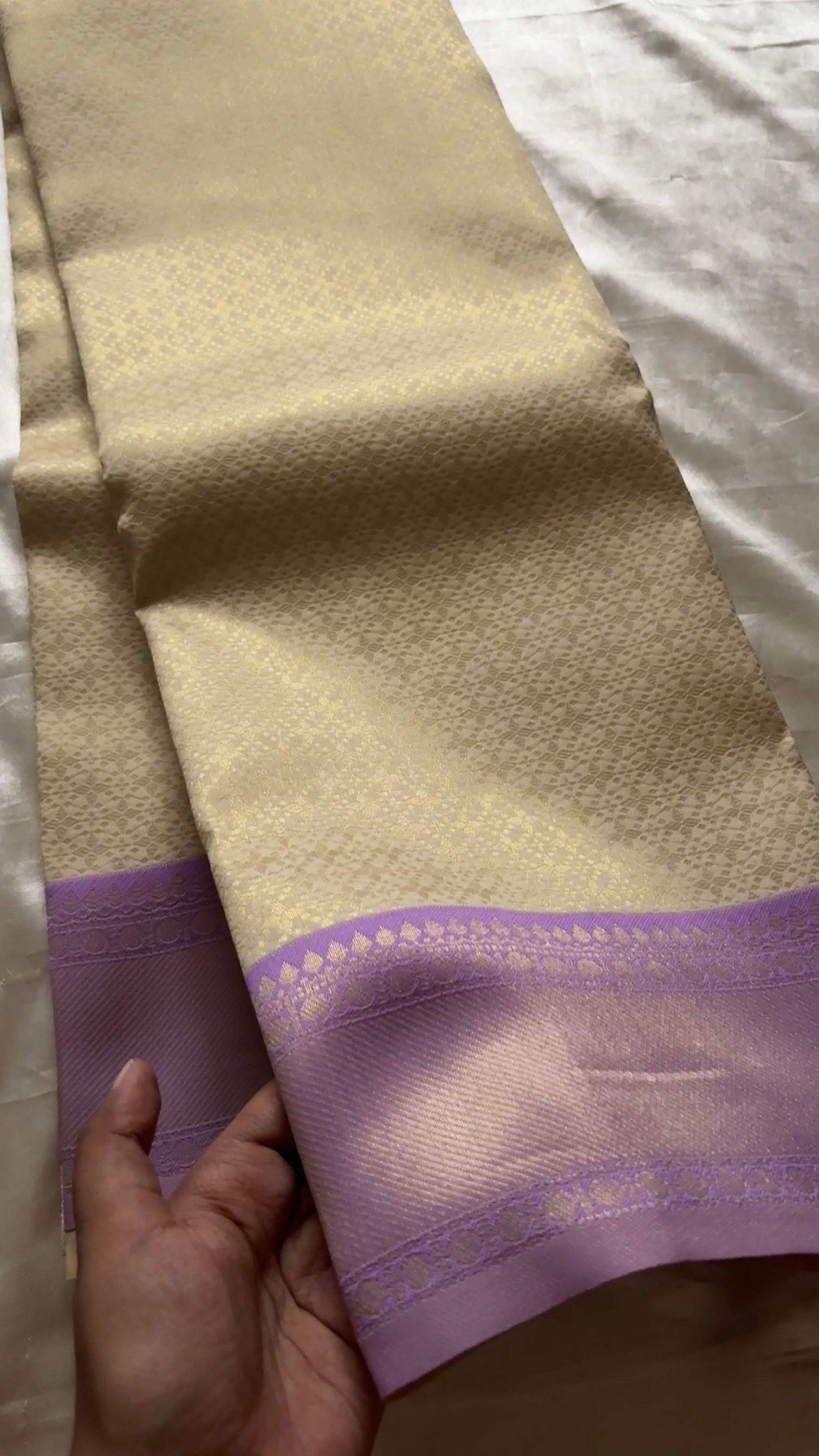 Kanchi semi soft silk Kr135