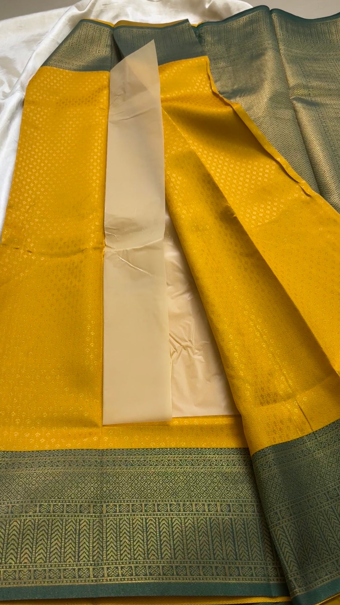 Kanchi semi soft silk kr103