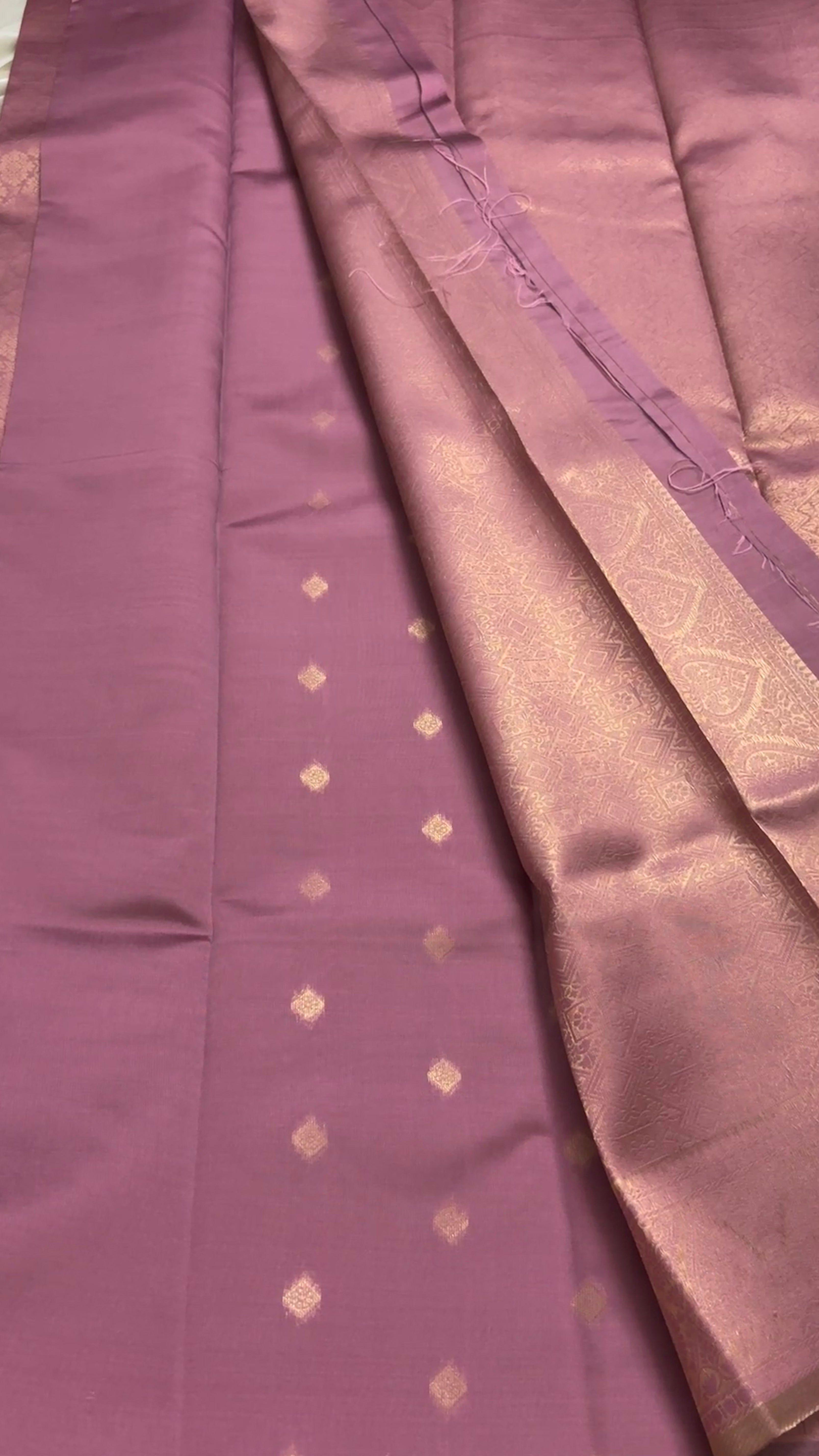 Semi brocade Kr38