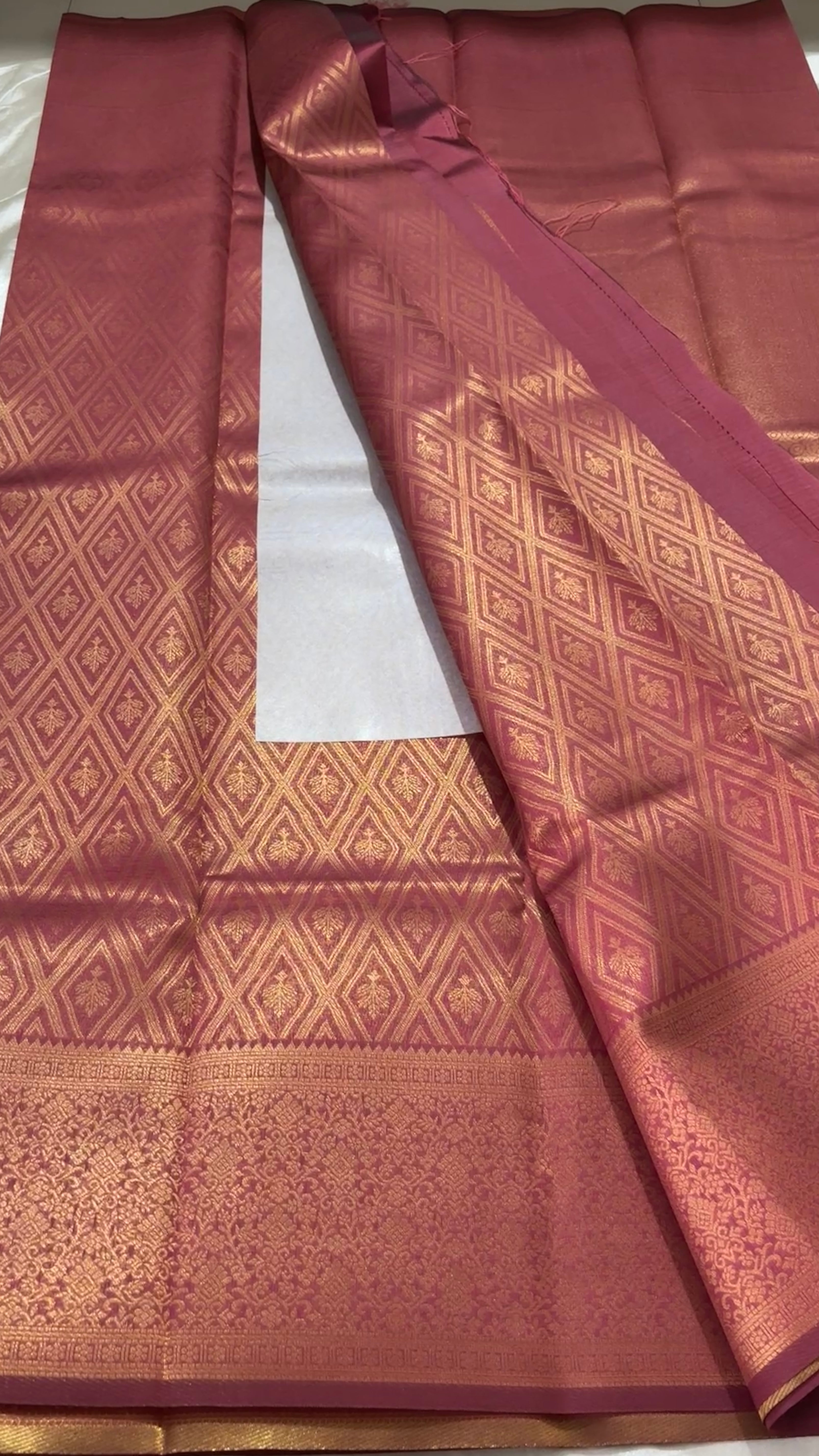 Semi brocade soft Silk kr97