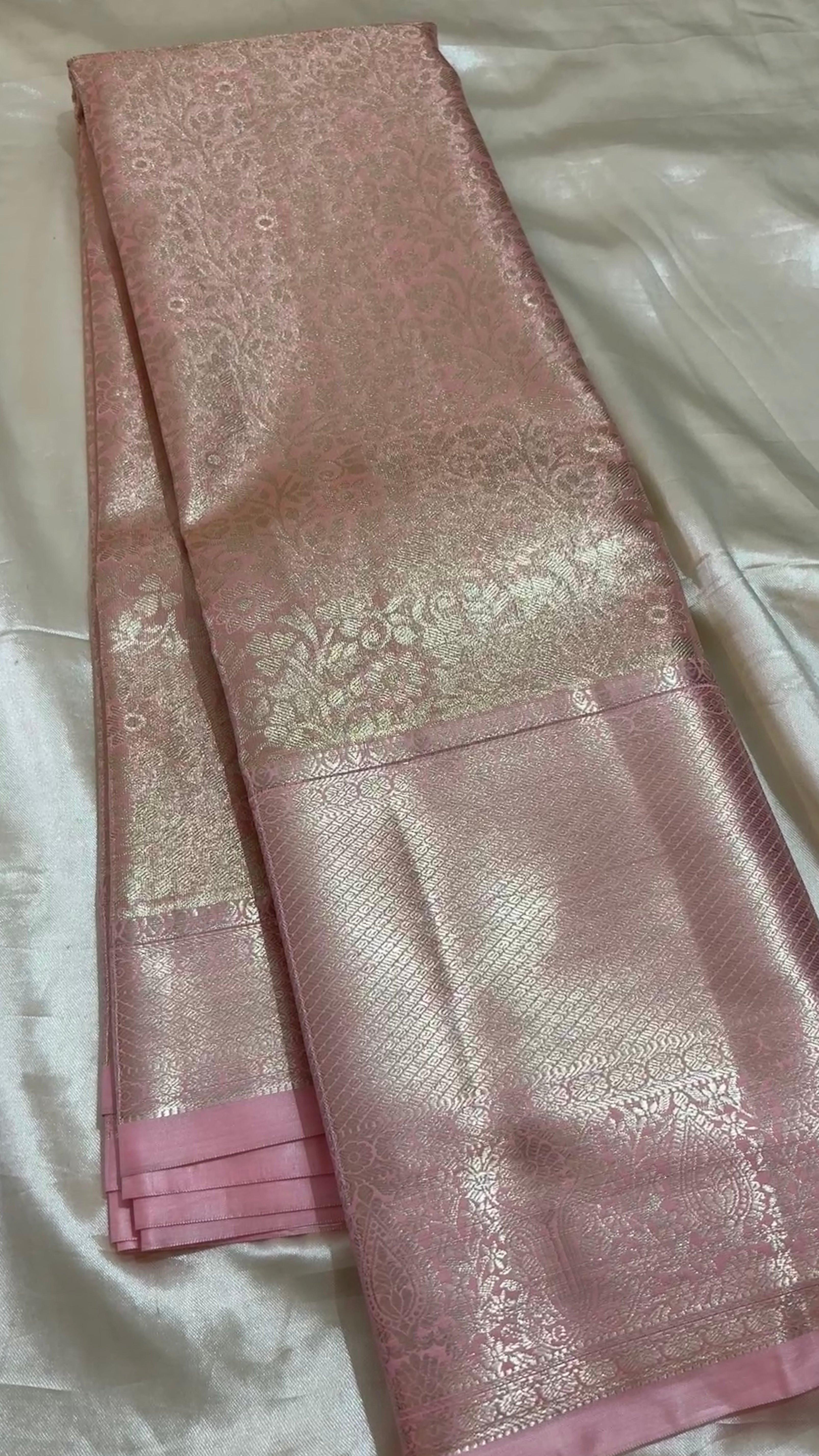 Semi tissue Kanchipuram saree