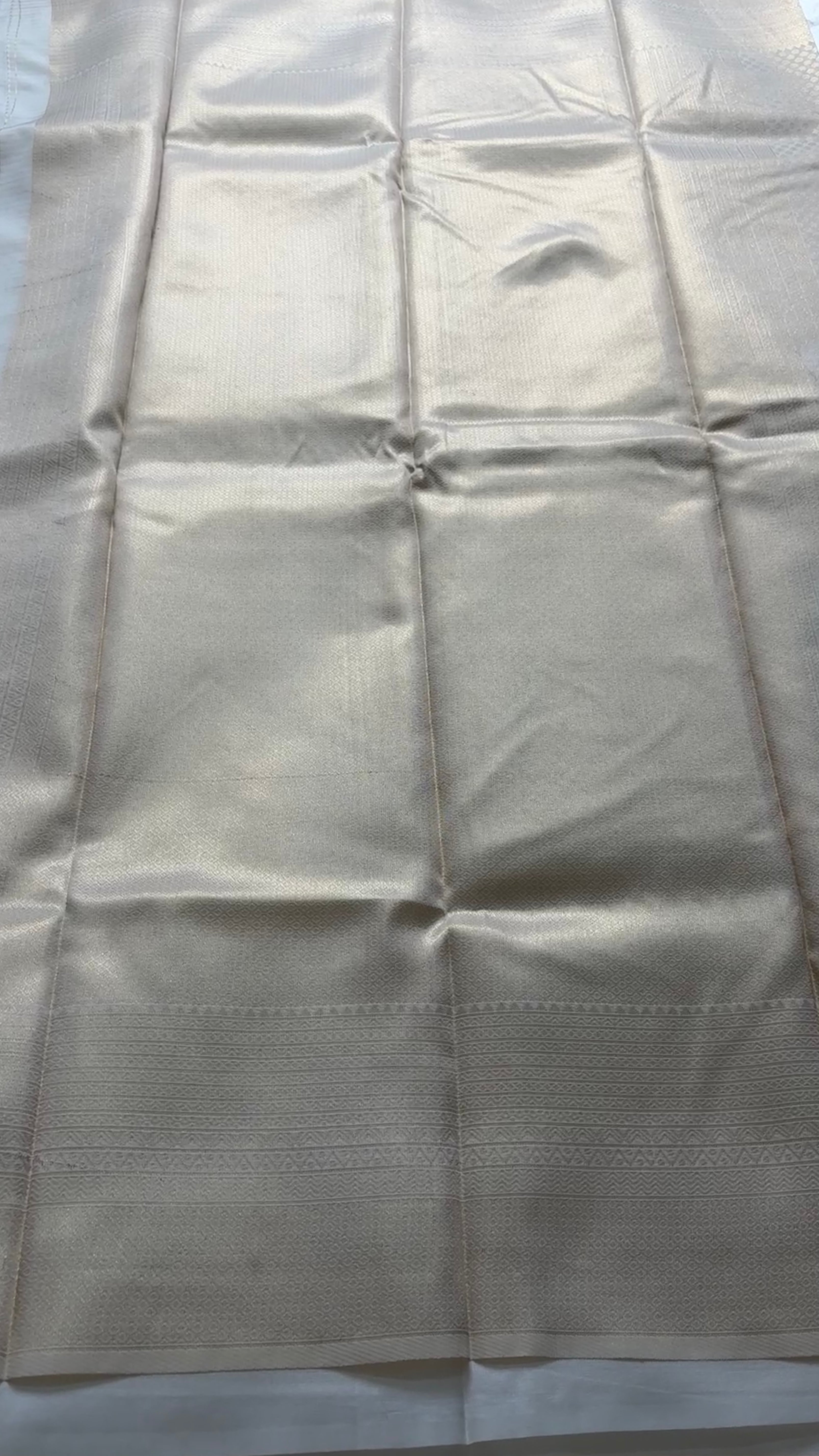 Semi brocade soft Silk