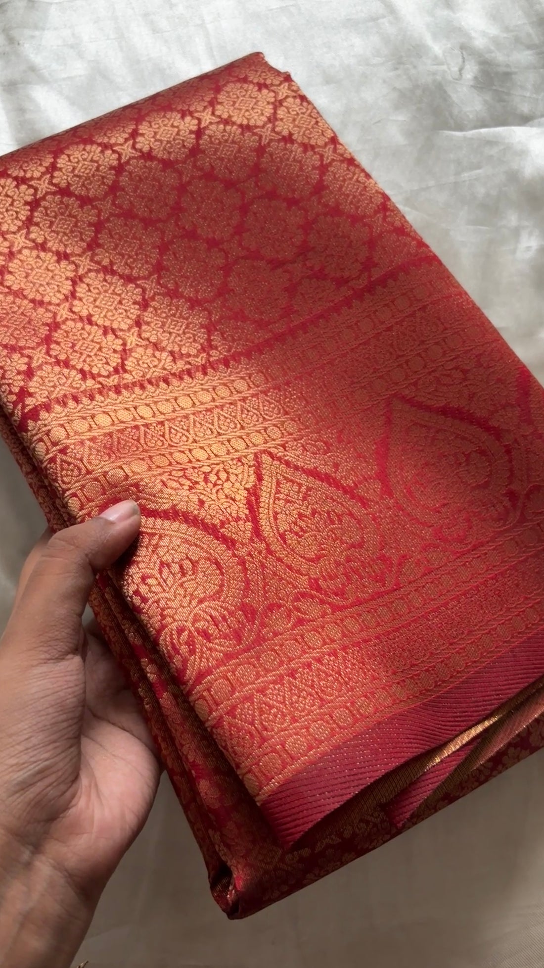 Semi  brocade Kr 27