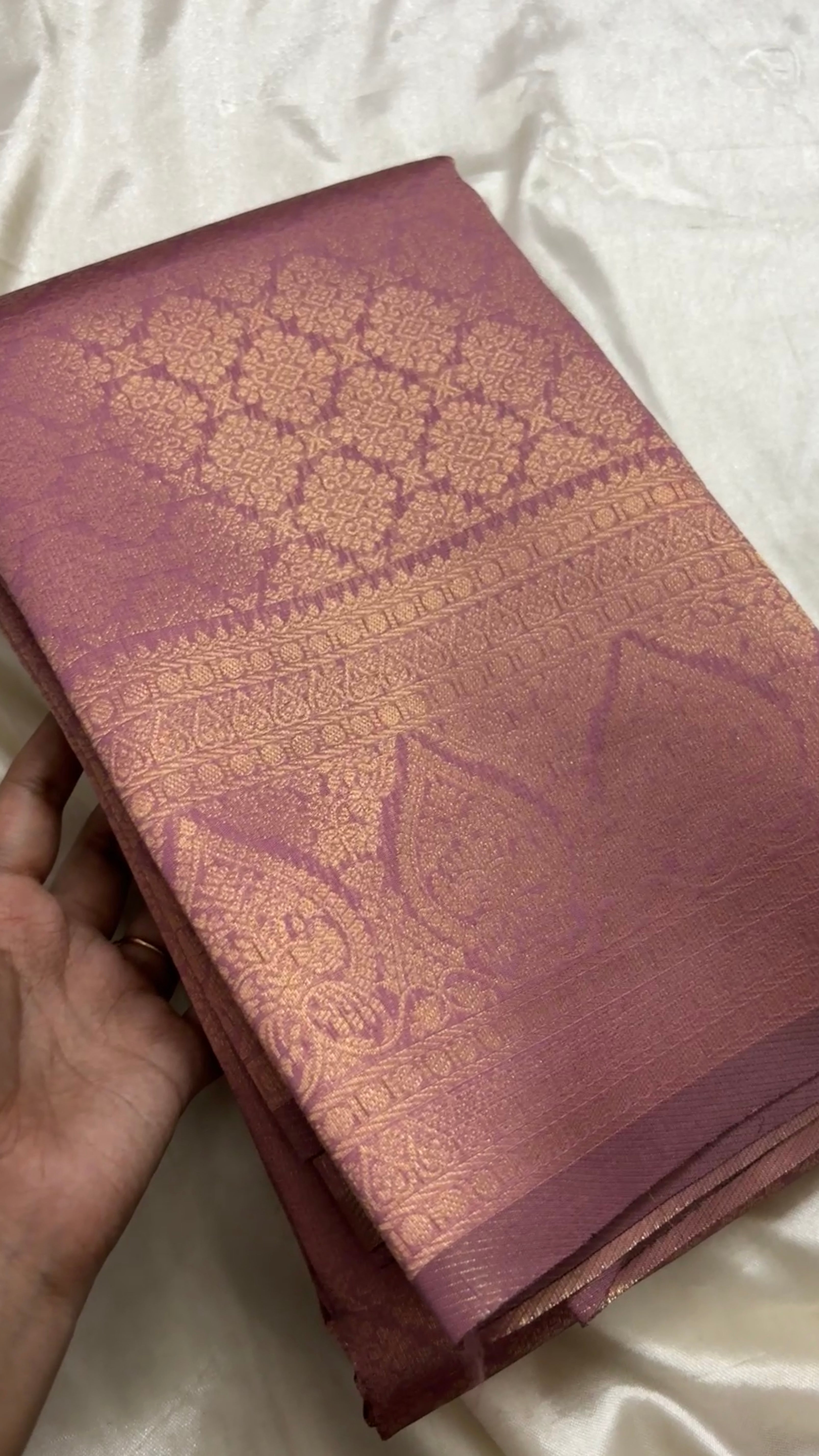 Semi brocade Kr38