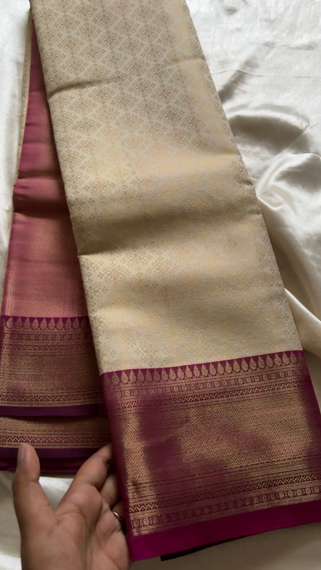 Semi Soft silk Kr 127