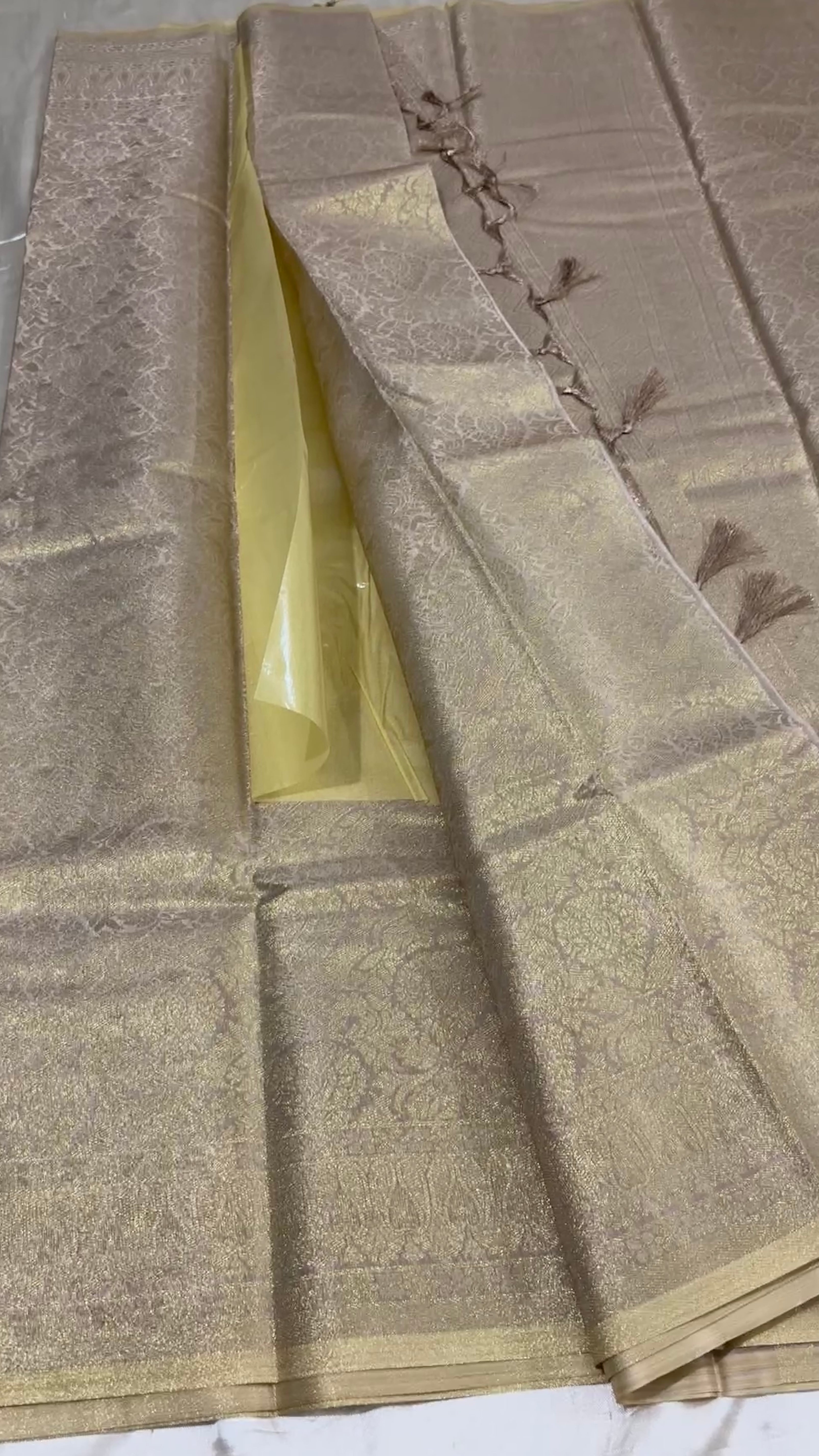 Tissue Brocade soft silk kr68