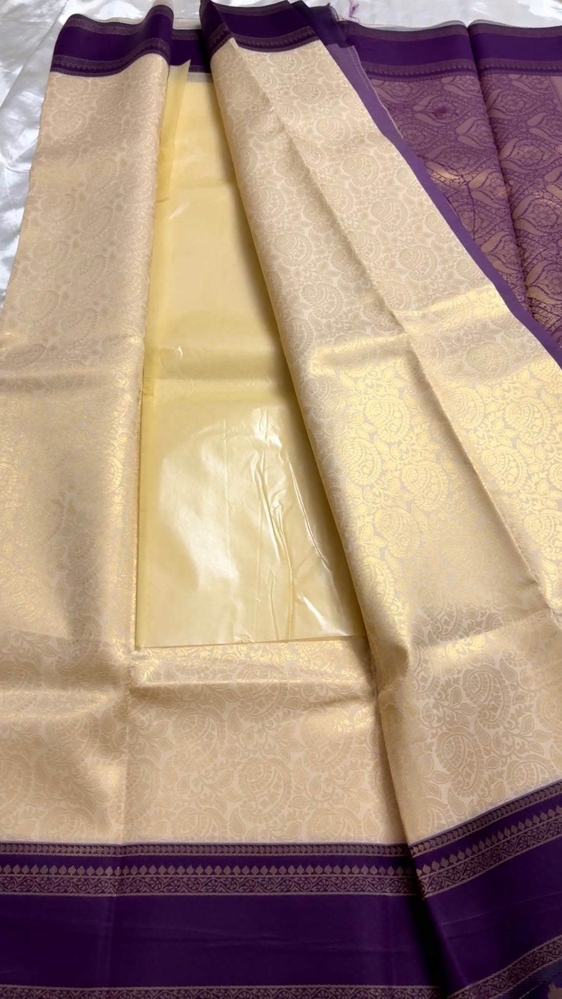 Kanchi semi soft silk Kr 40
