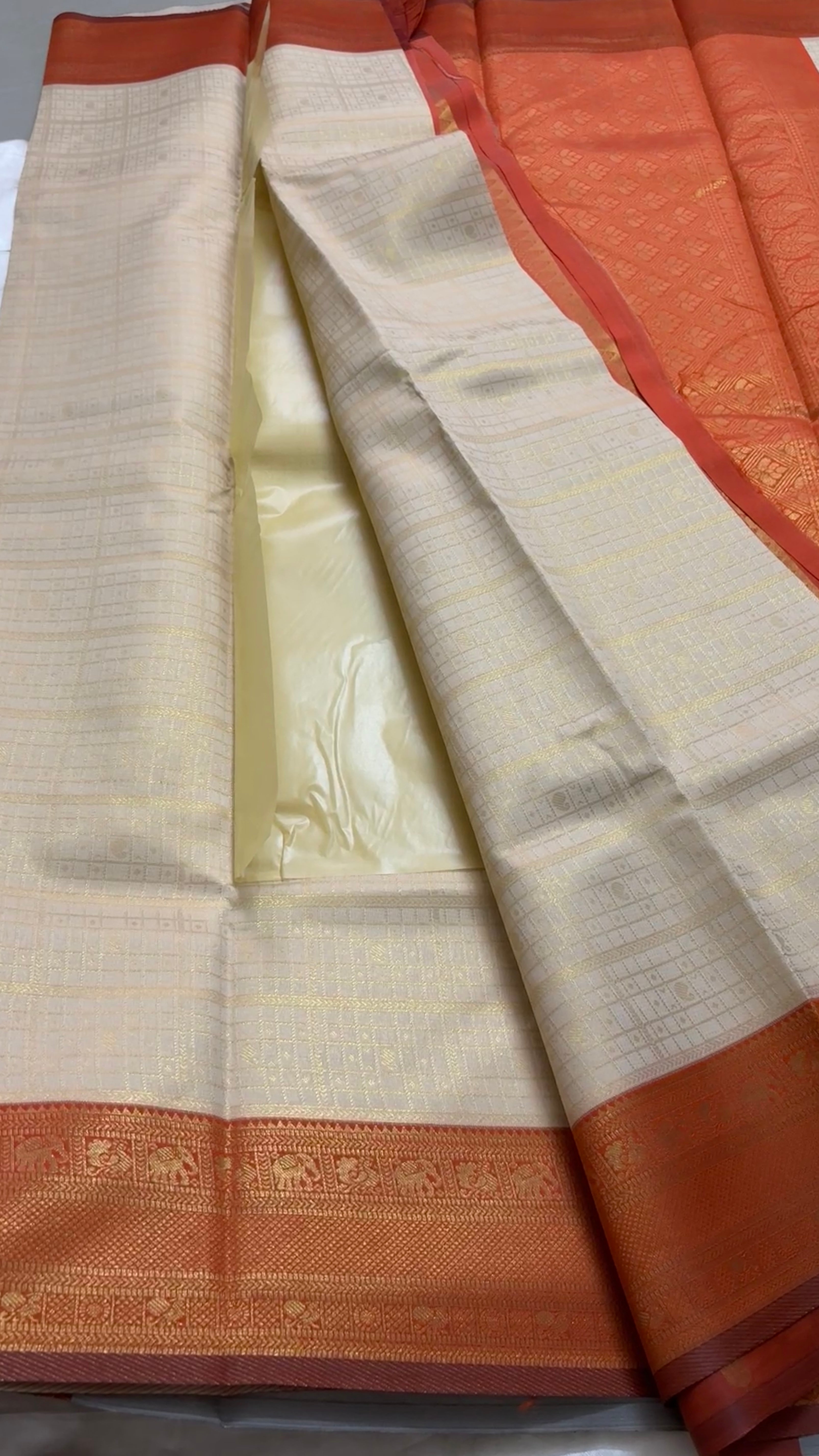 Kanchi semi soft silk kr18