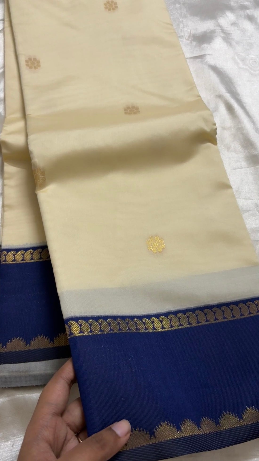 Kanchi semi soft silk Kr 39