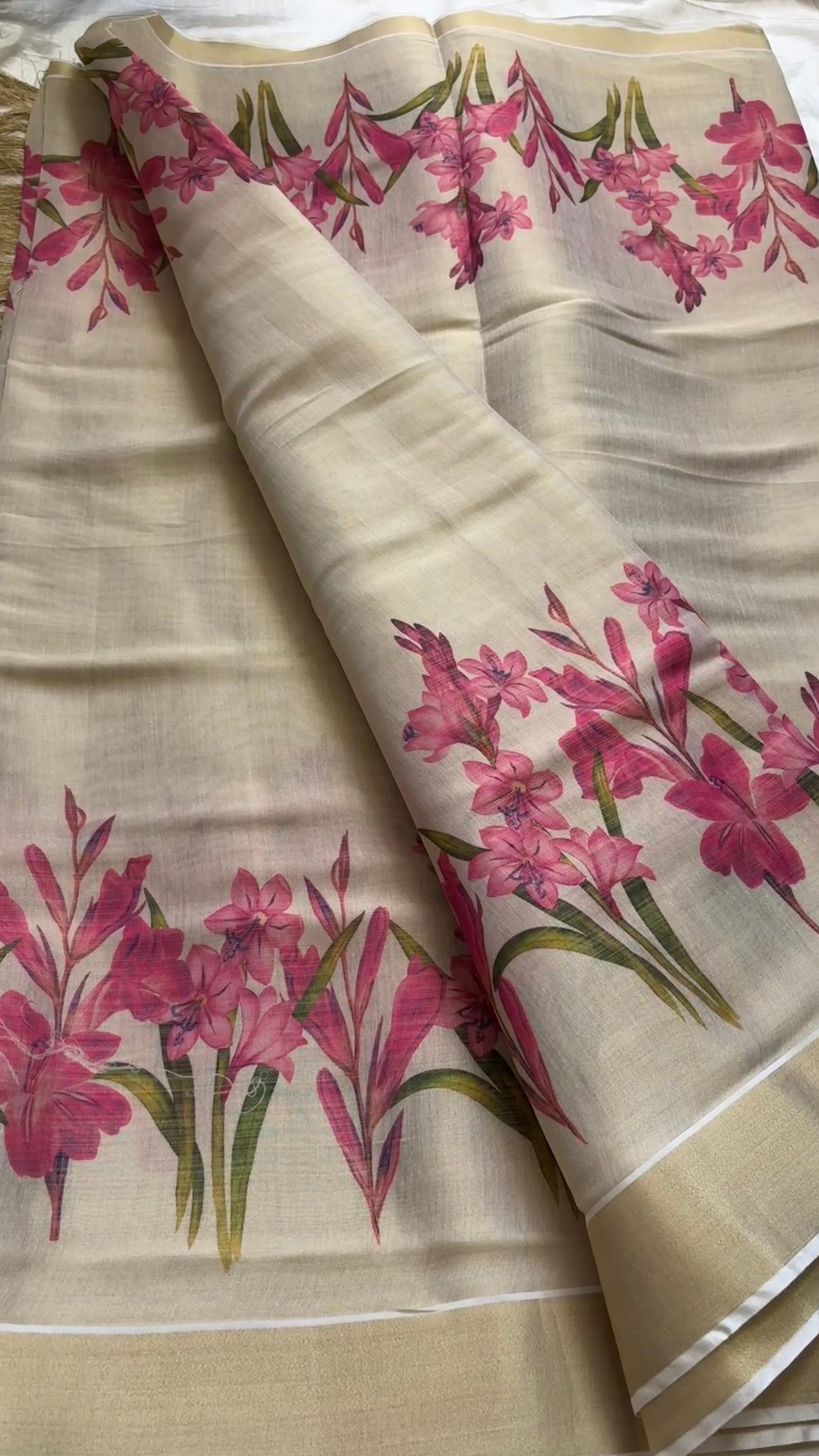 Soft cotton tissue mix flower motif saree