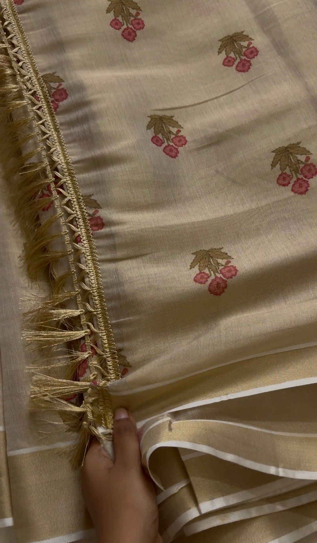 Soft cotton tissue mix flower motif saree kr118