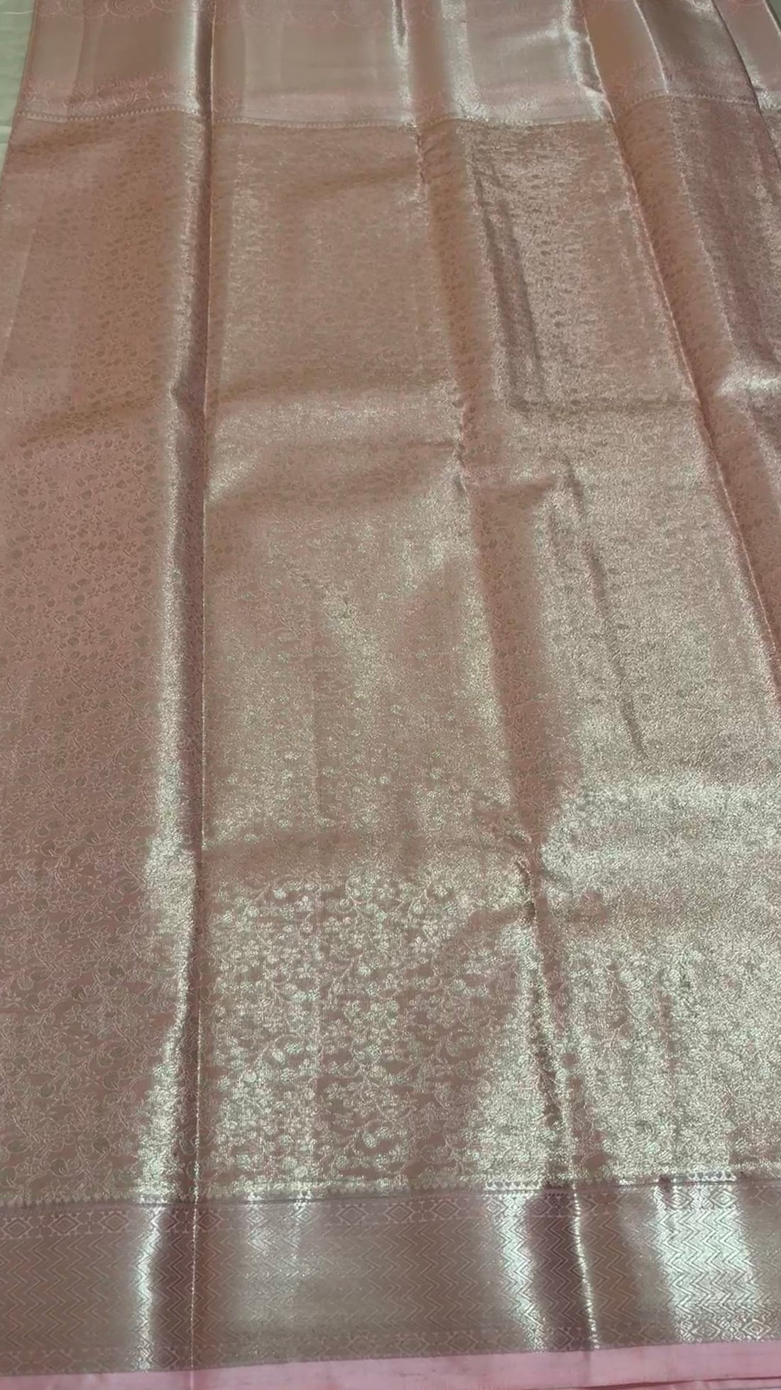 Semi tissue Kanchipuram saree