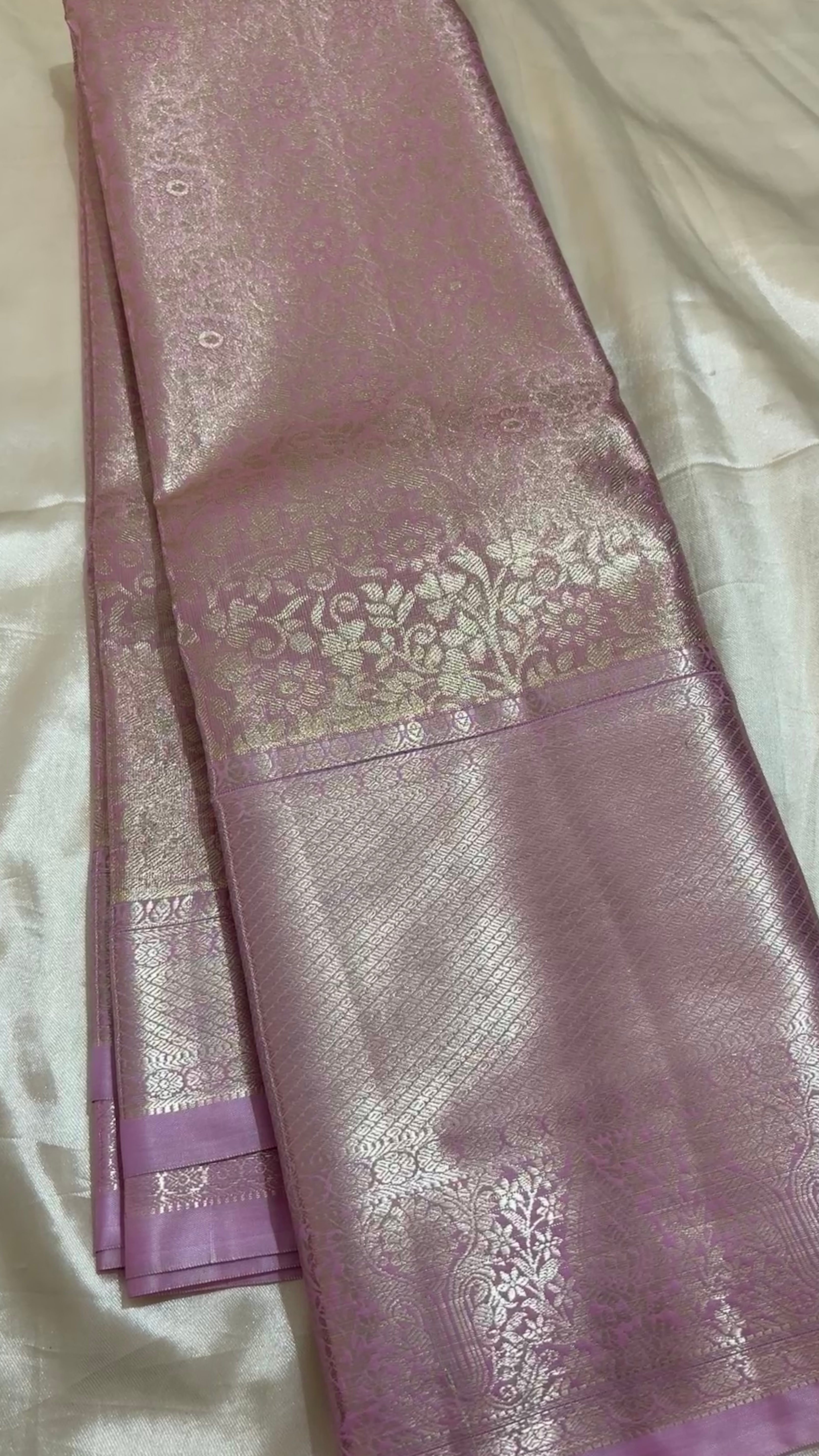 Semi tissue Kanchipuram saree