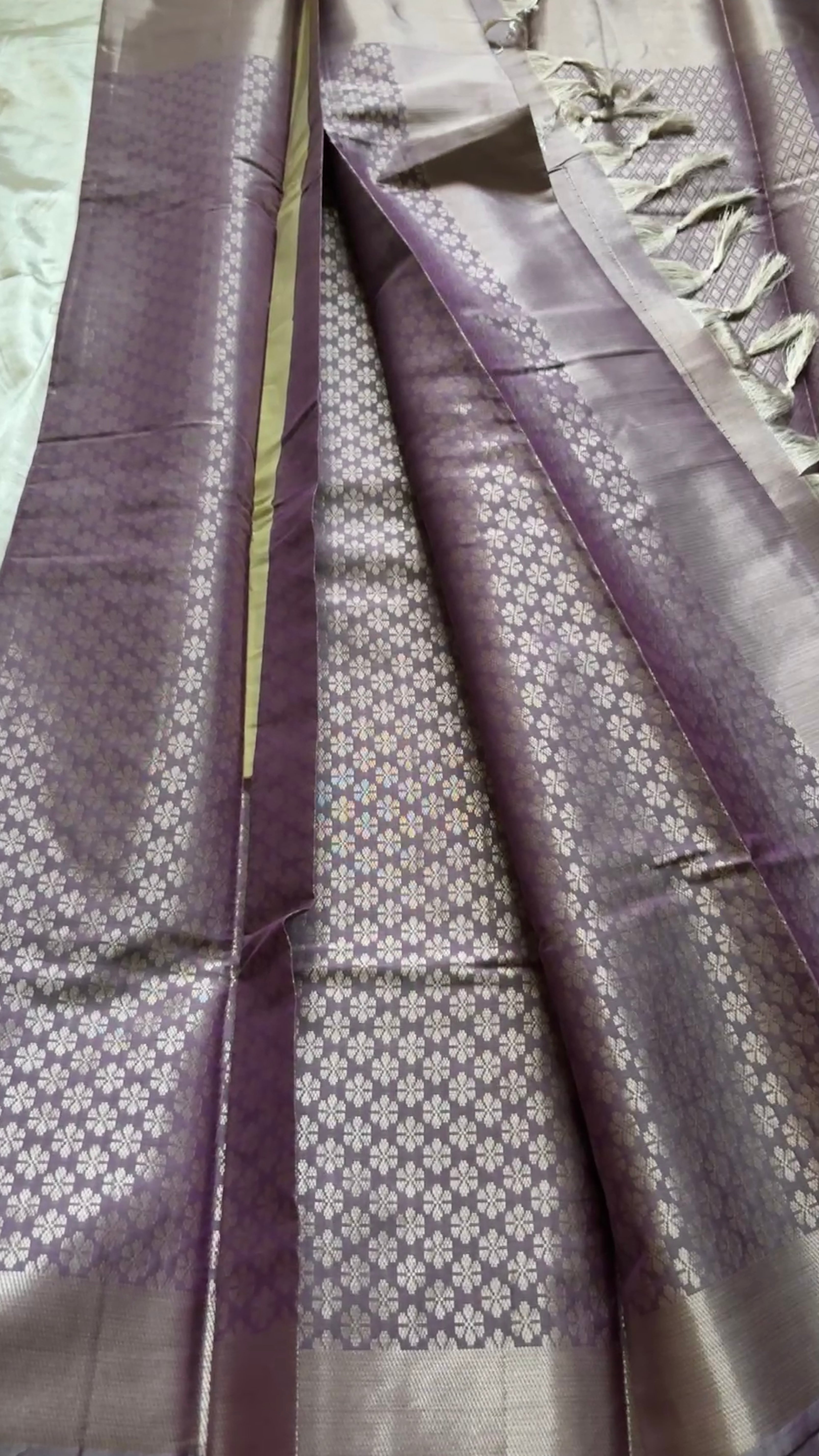 Premium Brocade soft silk Kr1