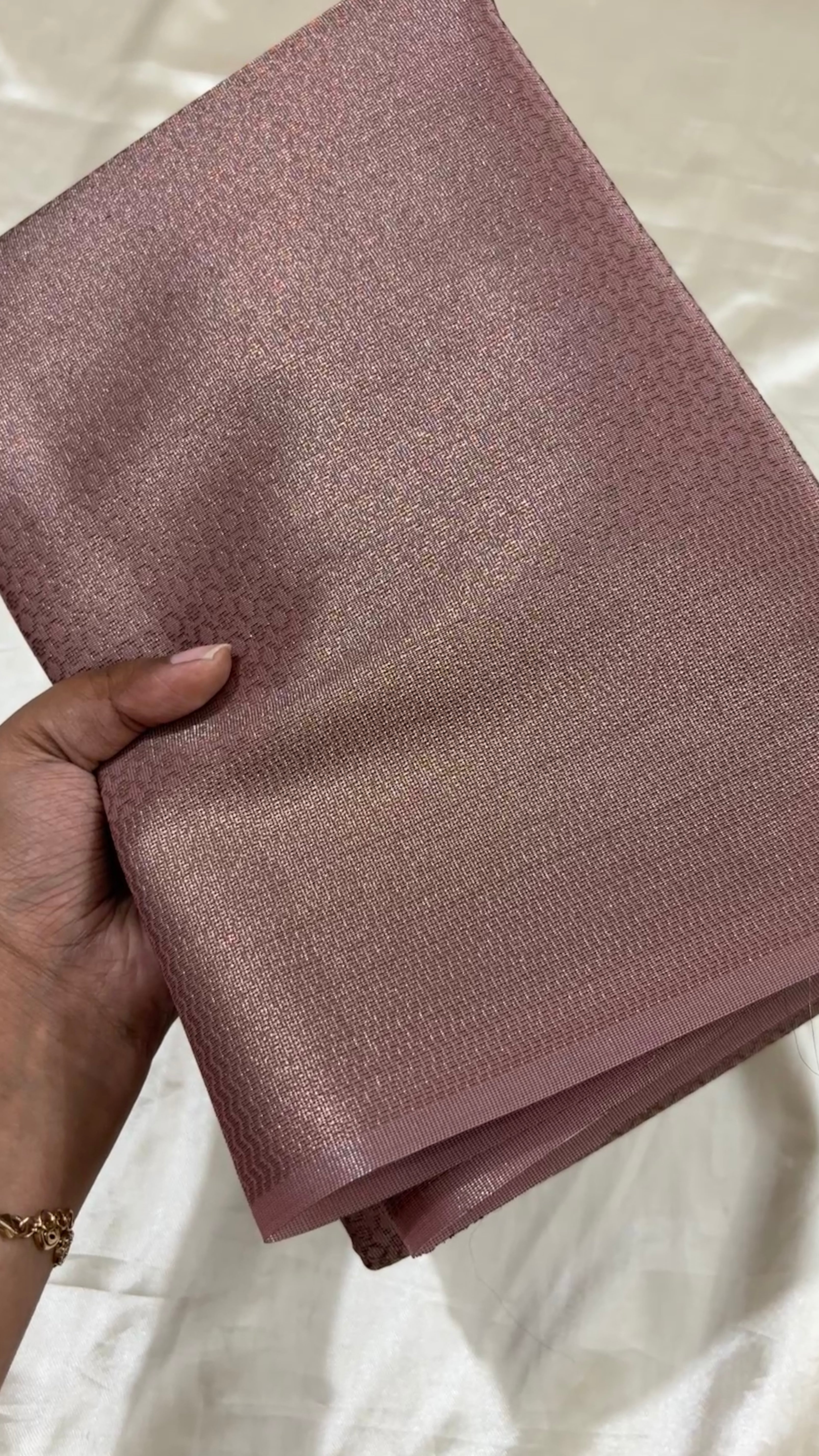 Tissue Brocade soft silk kr33