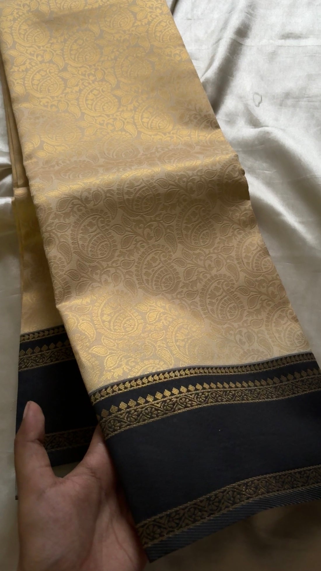 Kanchi semi soft silk Kr 38