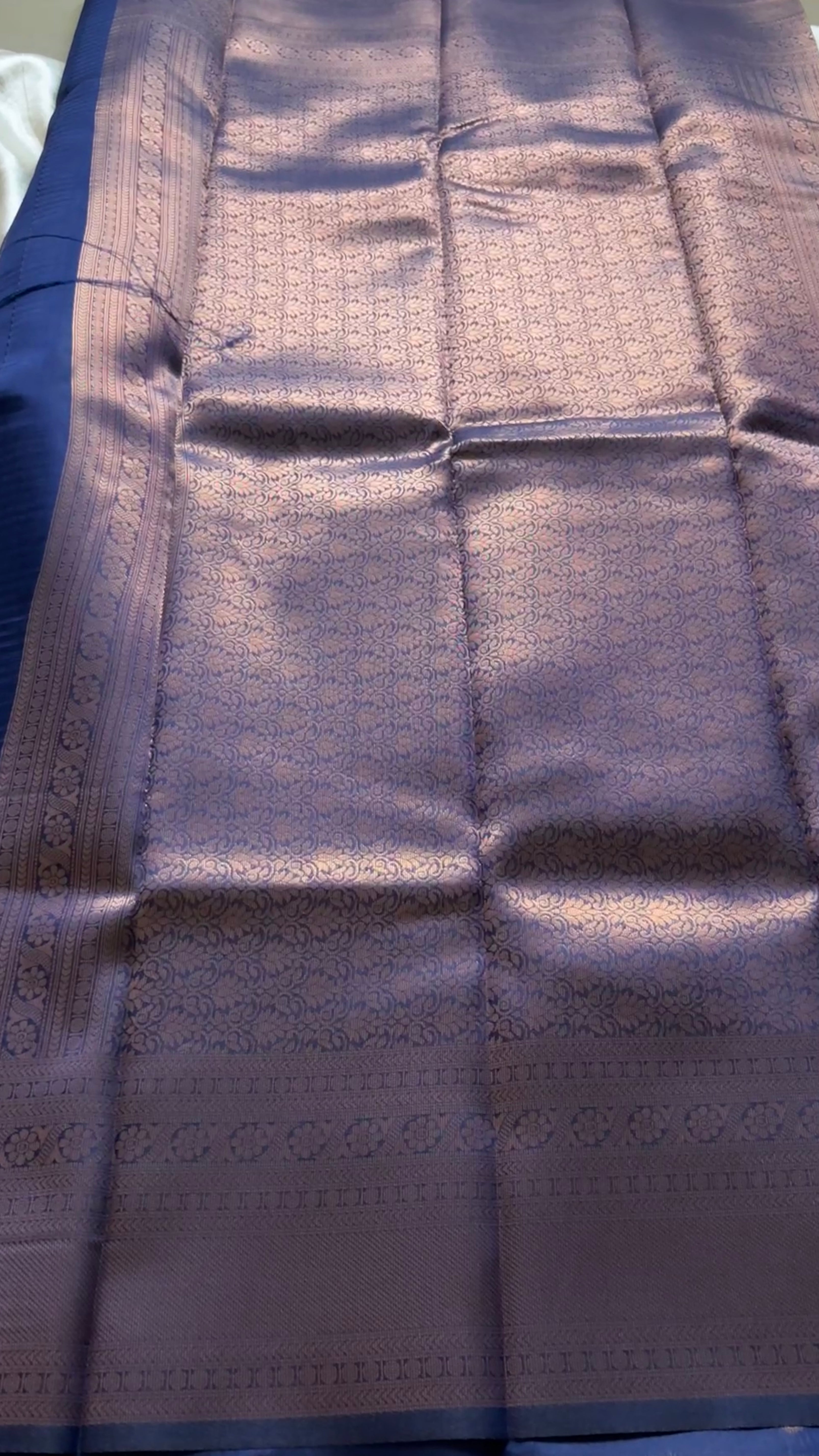 Semi brocade soft Silk kr114
