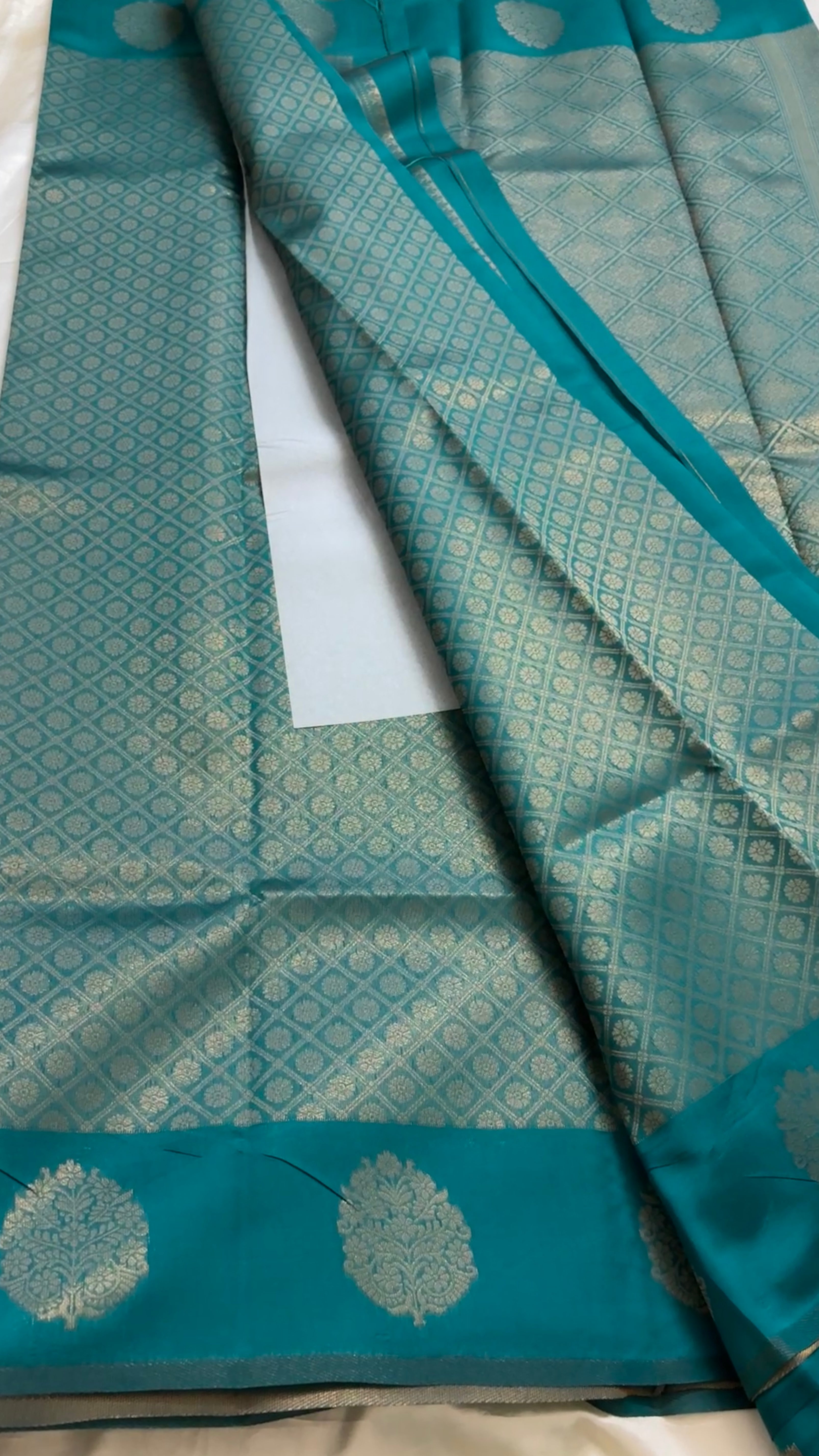 Semi brocade soft Silk kr61