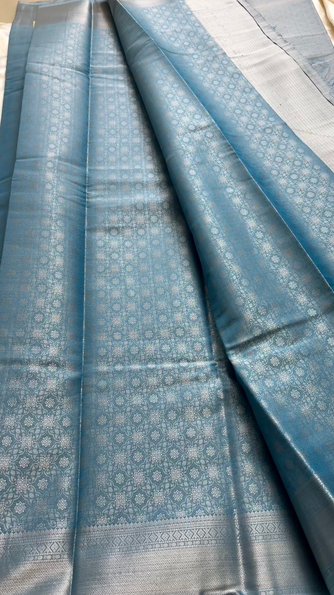 Premium Brocade soft silk kr136