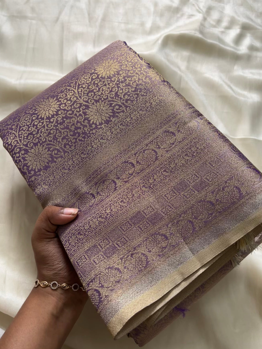 Tissue brocade silk