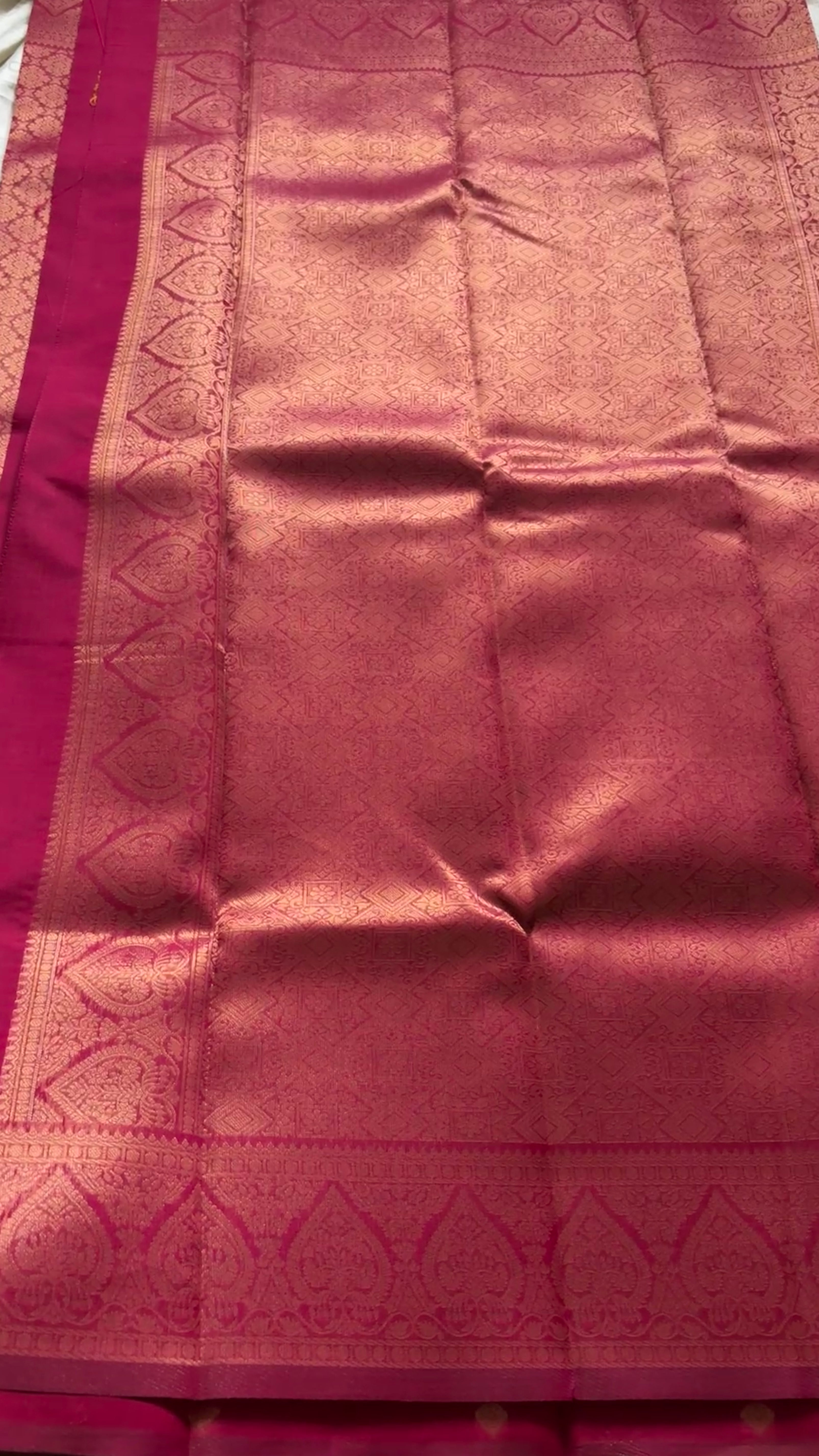 Semi brocade Kr 41