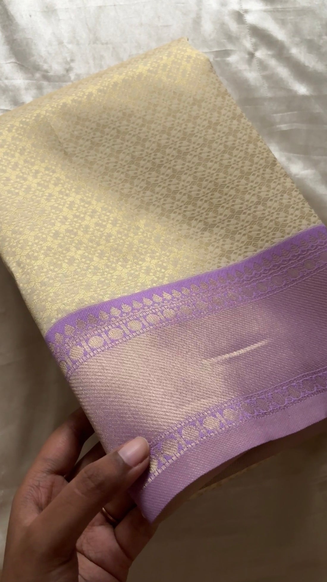 Kanchi semi soft silk Kr135