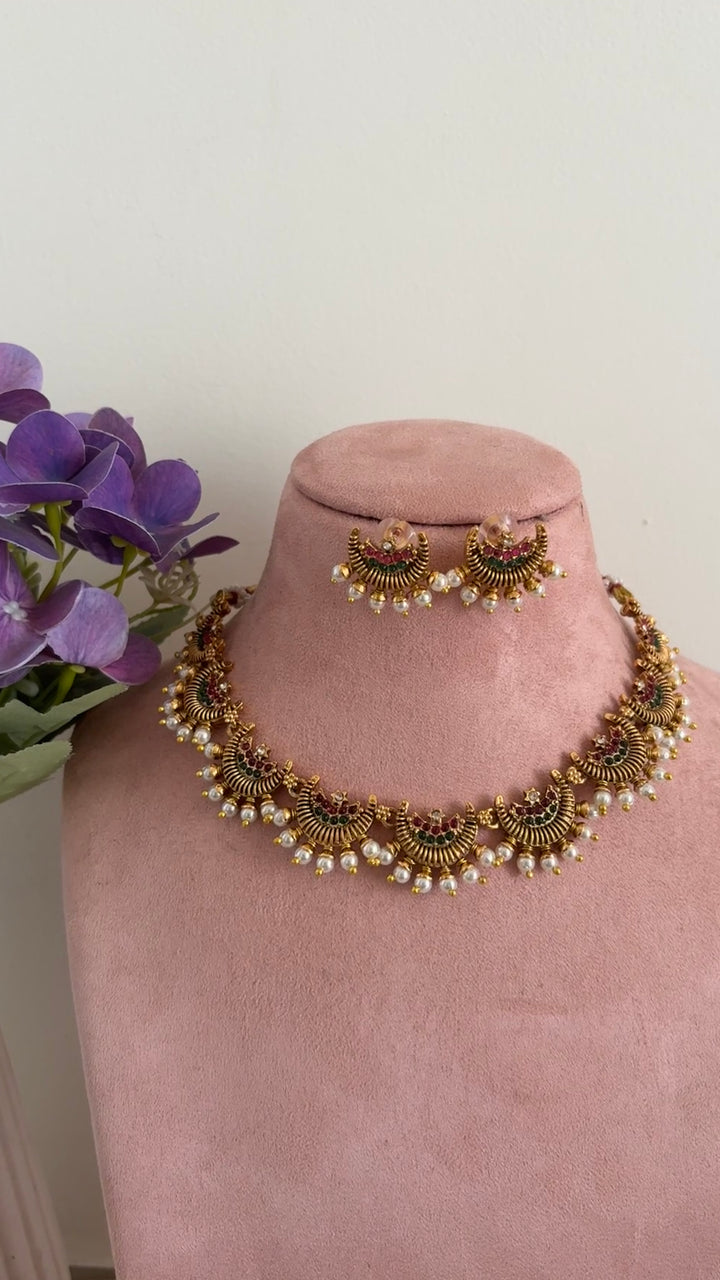 Antique flower neck piece