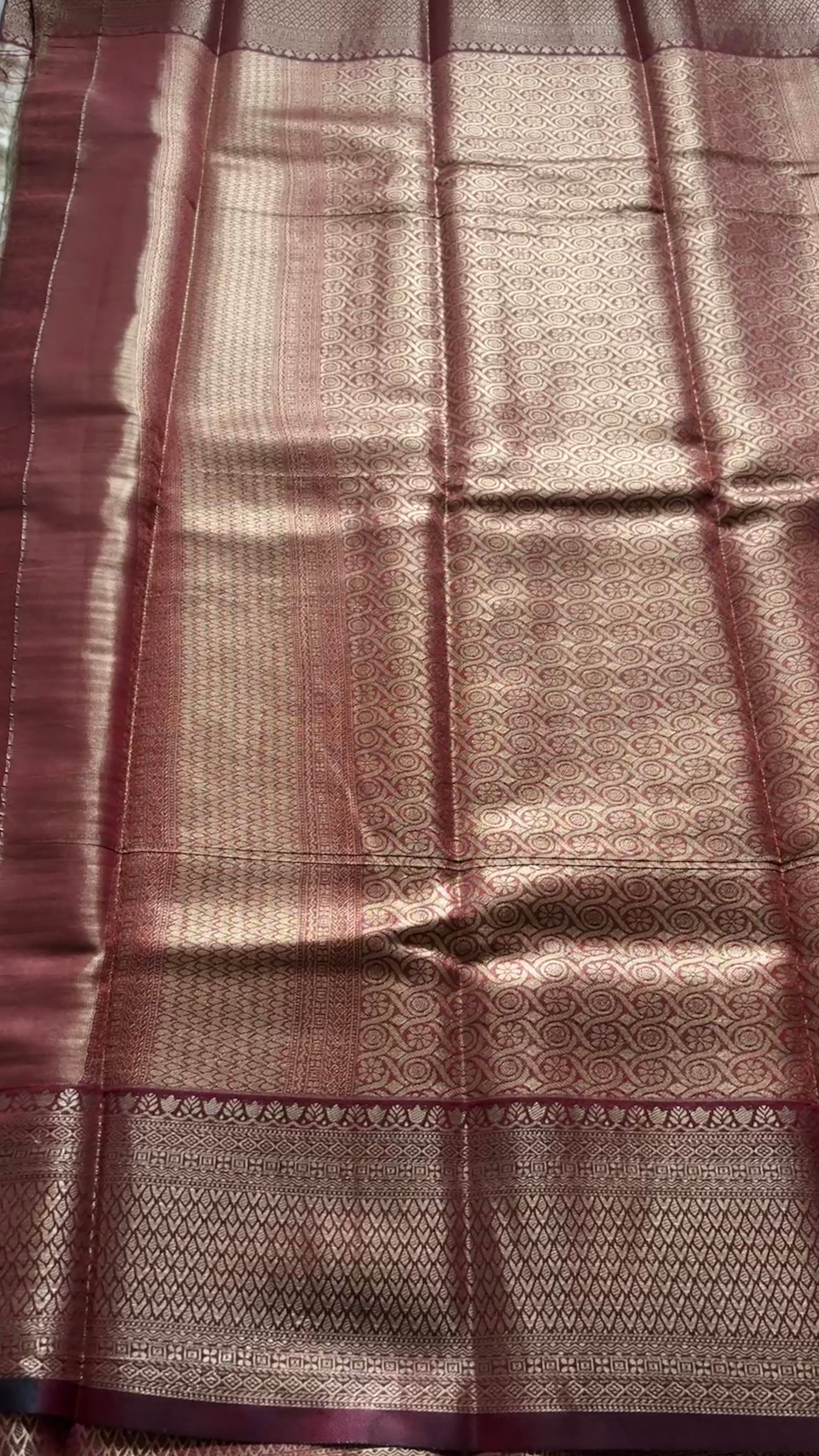 Premium  Tissue brocade kr129