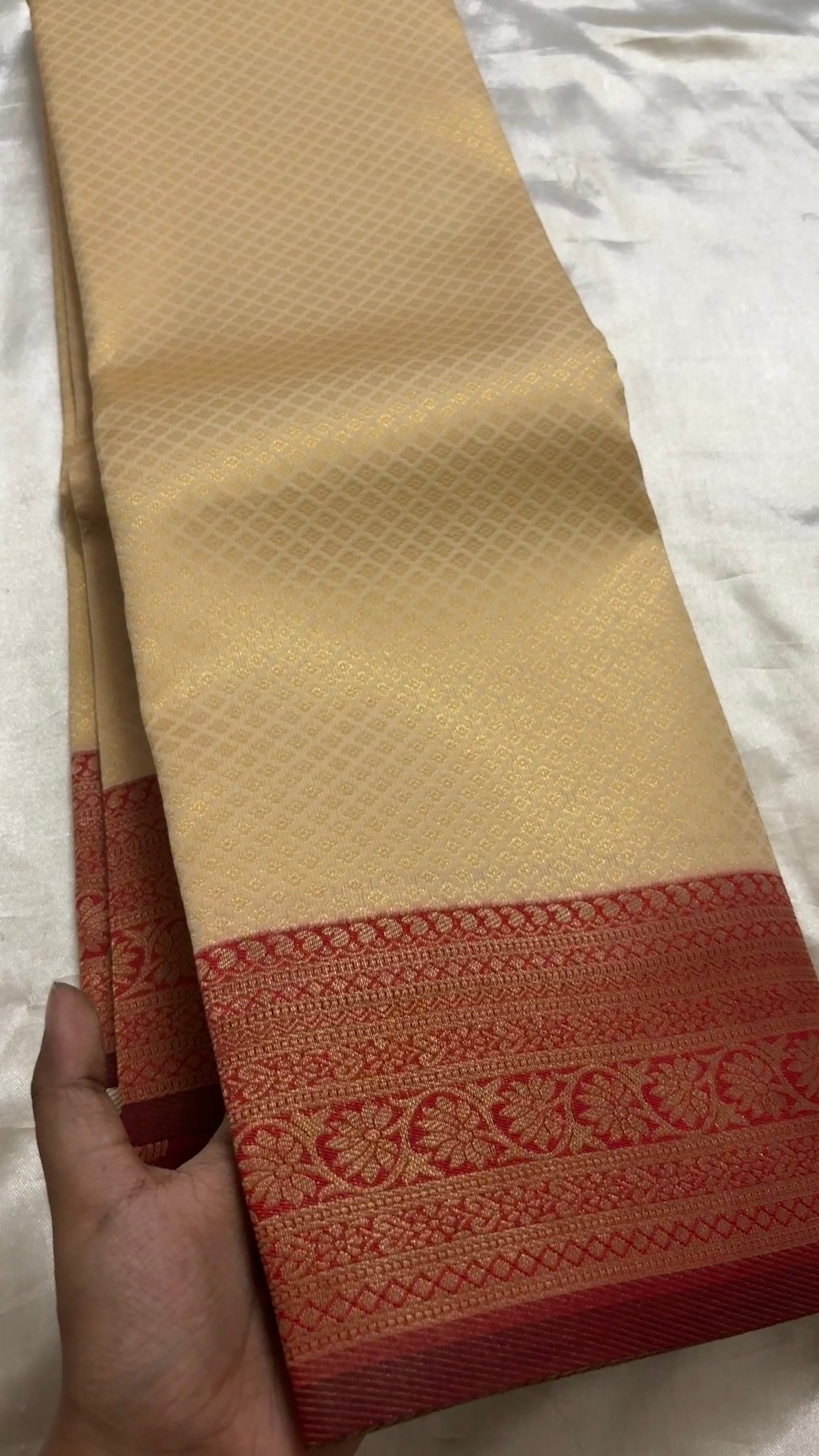 Kanchi semi soft silk kr 129